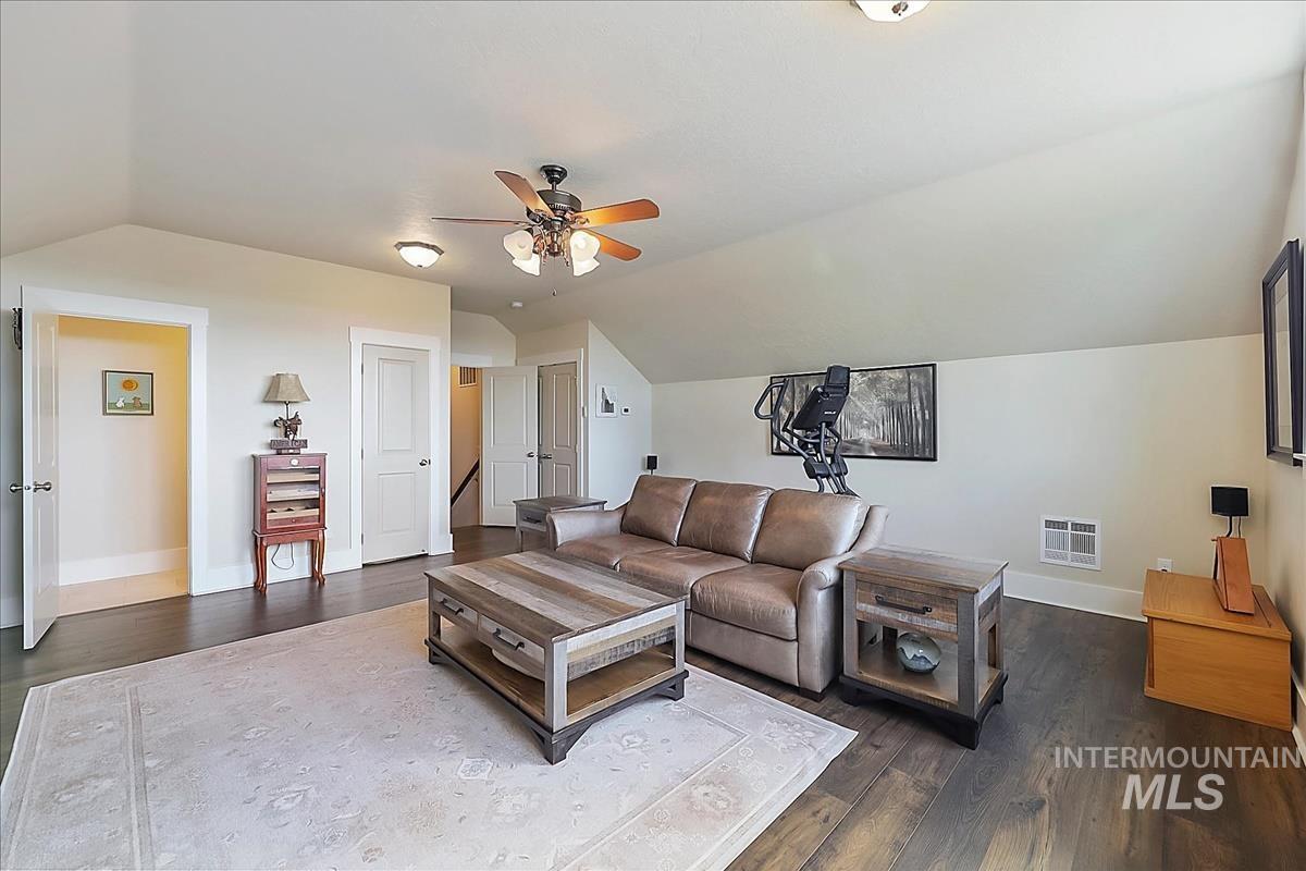 25794 Amble Way Property Photo 33