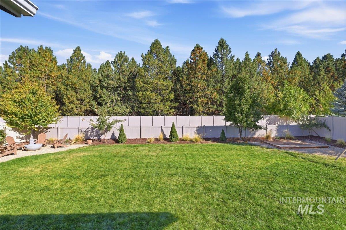 4932 W Vanderbilt Dr Property Photo 48