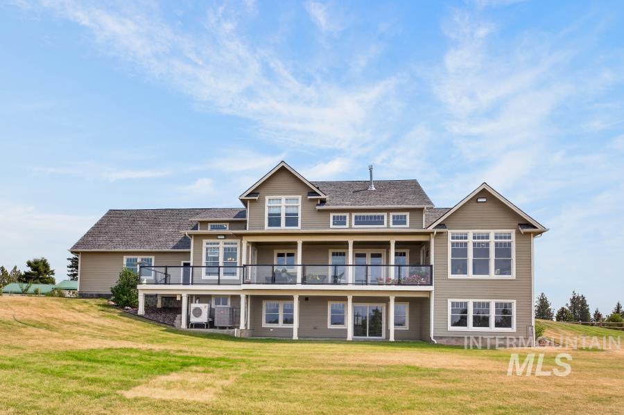 1726 Little Bear Ridge Rd Property Photo 8