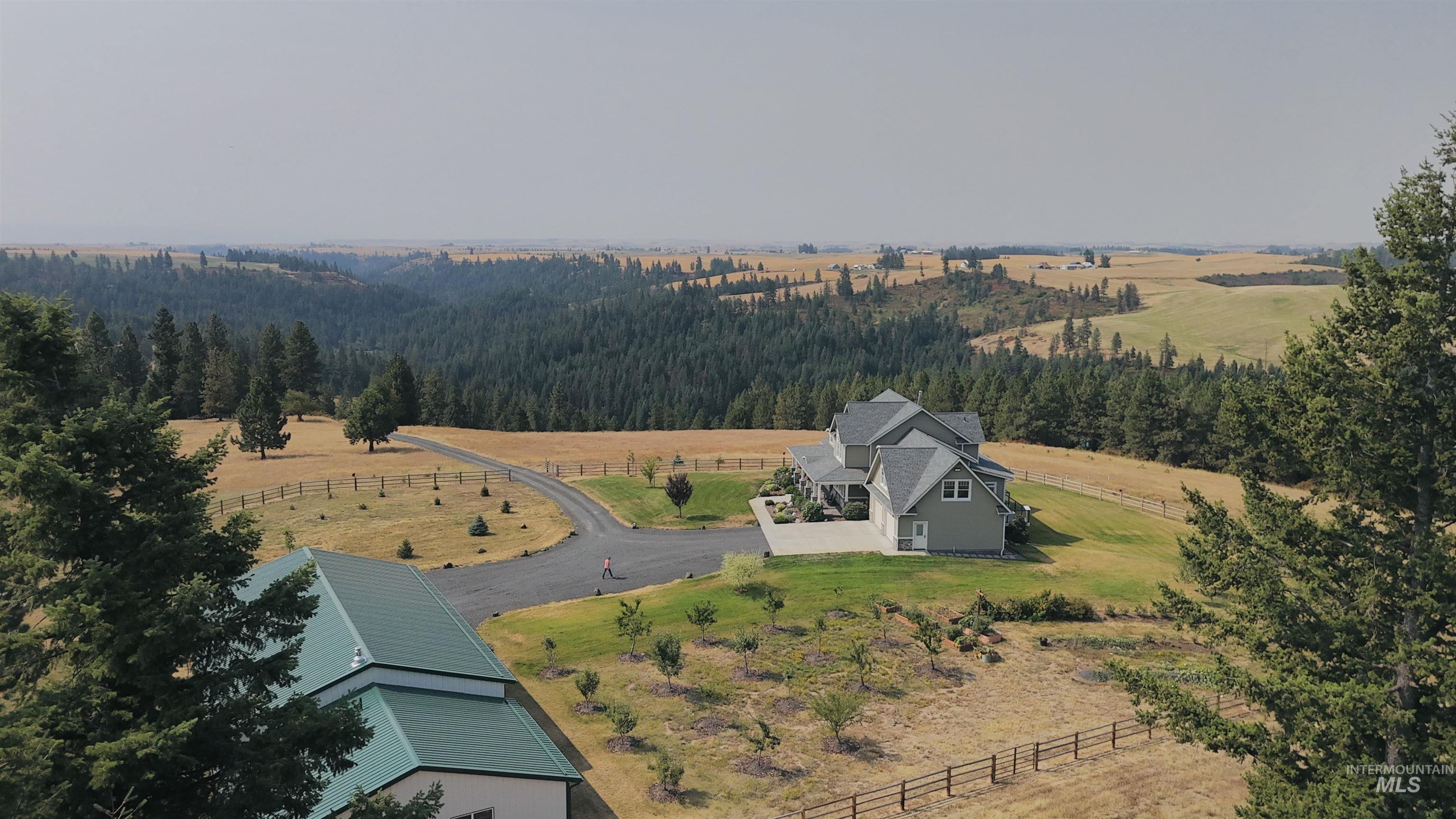 1726 Little Bear Ridge Rd Property Photo 9