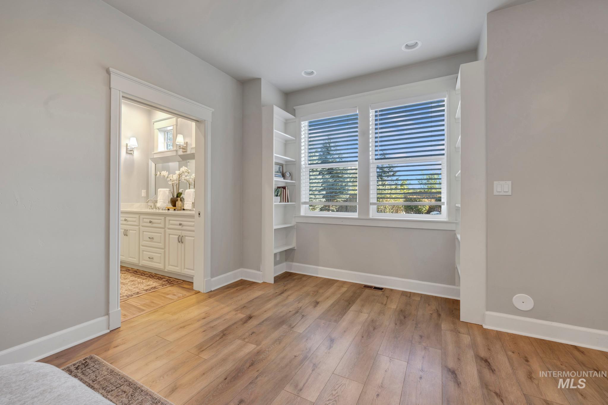 2574 Sunglow Circle Property Photo 33