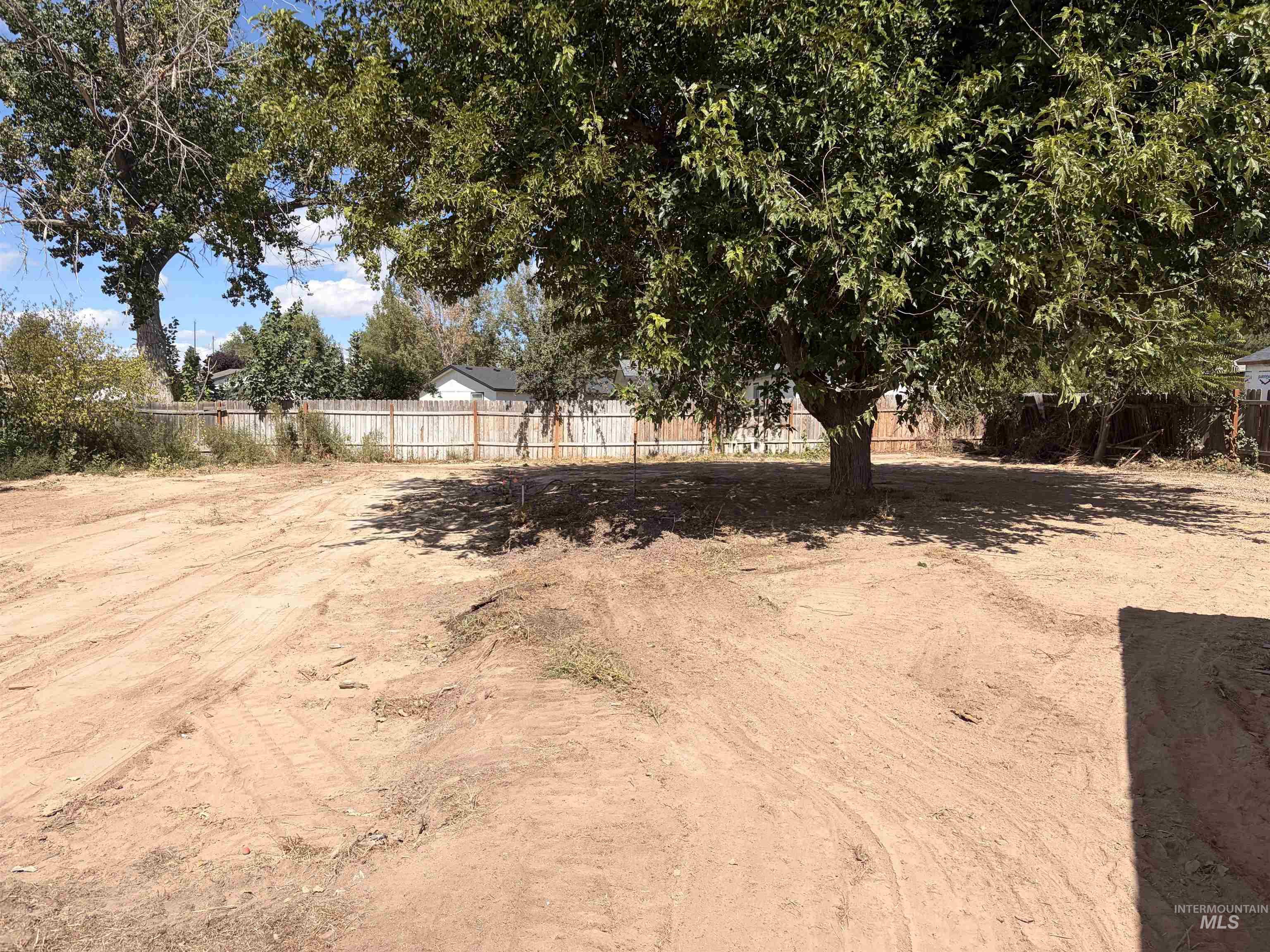15920 Solar St Property Photo 3