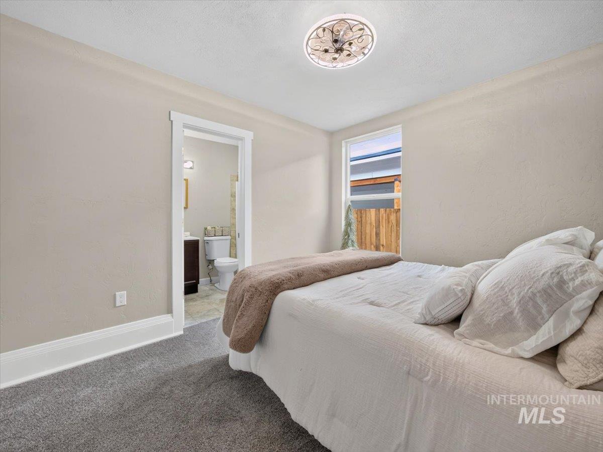 518 E Court Street Property Photo 11