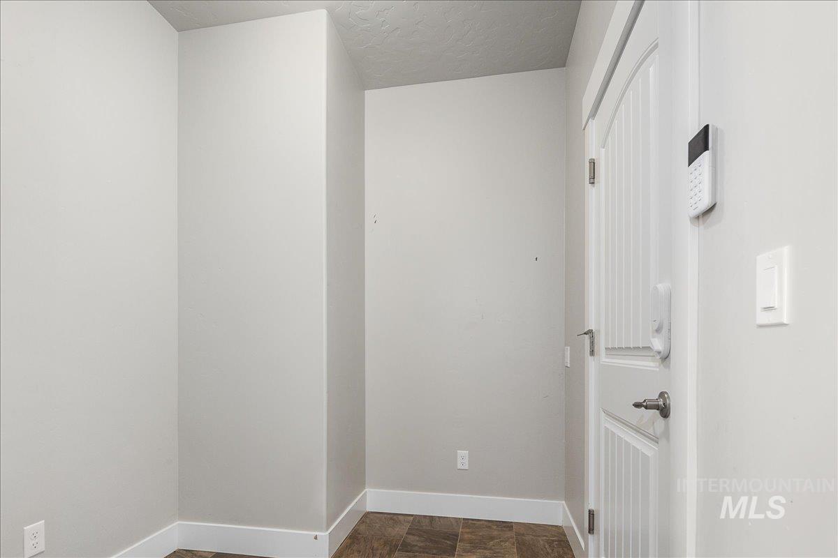 6177 E Canyon Crossing Dr Property Photo 3