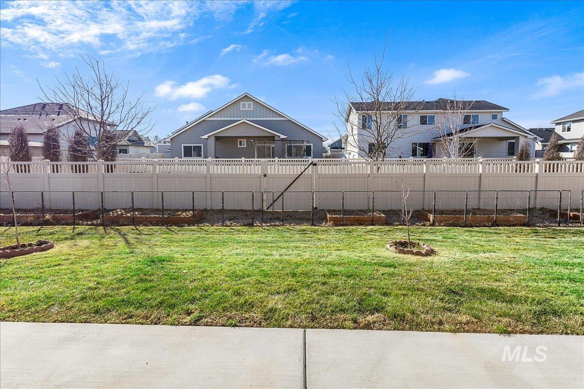 6177 E Canyon Crossing Dr Property Photo 42