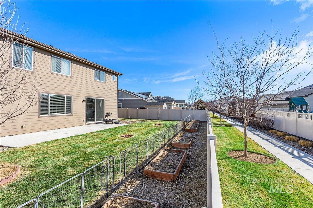 6177 E Canyon Crossing Dr Property Photo 47