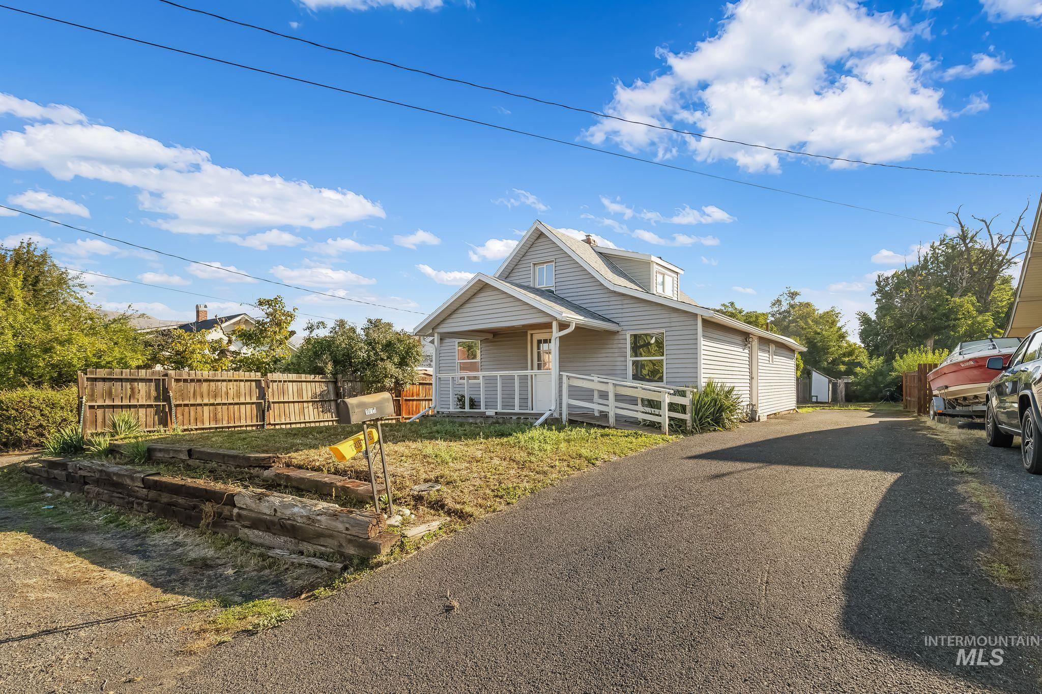 1013 Mccarroll St Property Photo 1