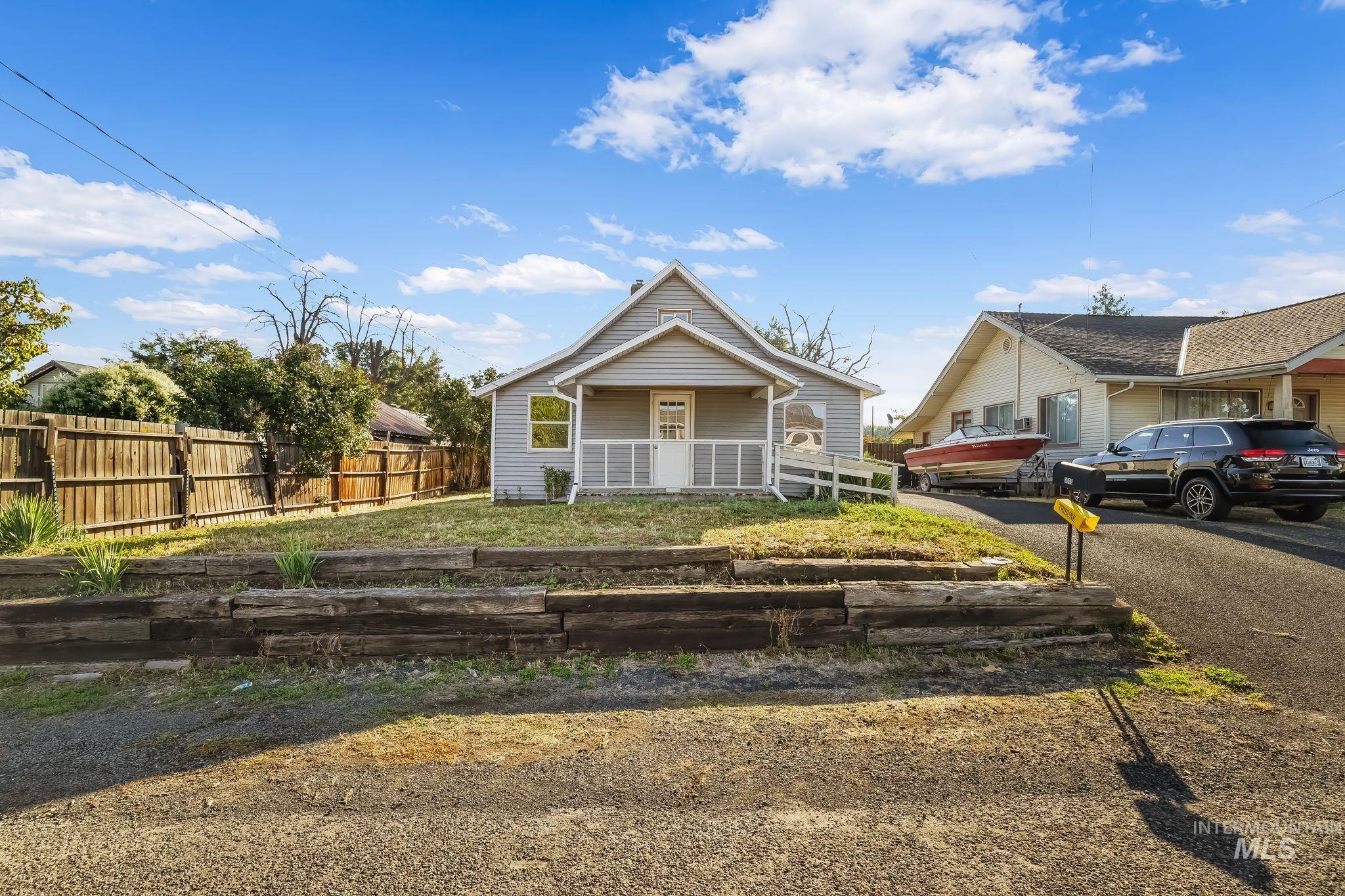 1013 Mccarroll St Property Photo 2