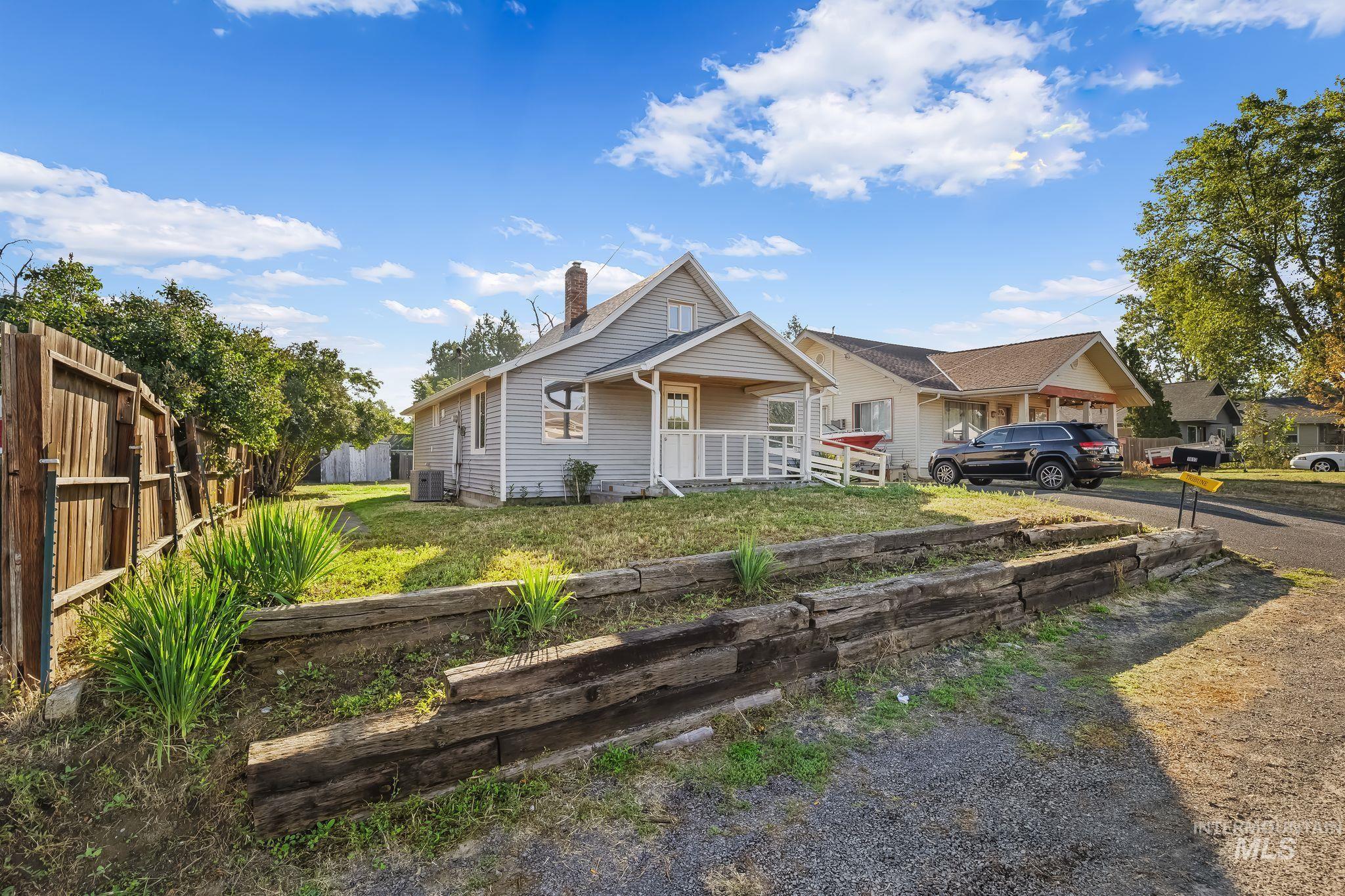 1013 Mccarroll St Property Photo 3