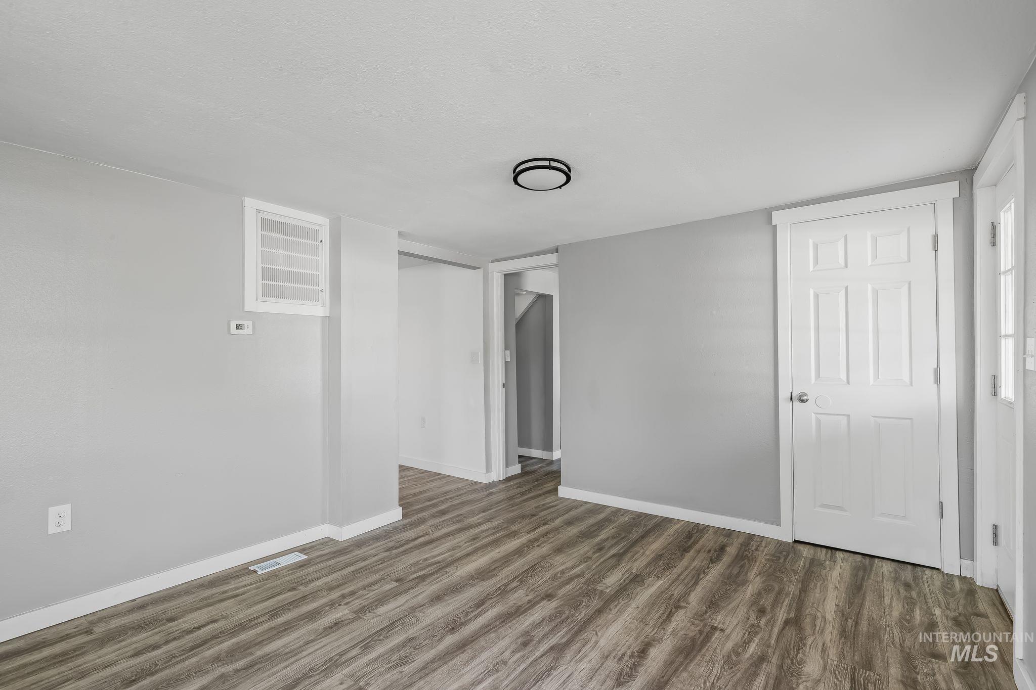 1013 Mccarroll St Property Photo 6