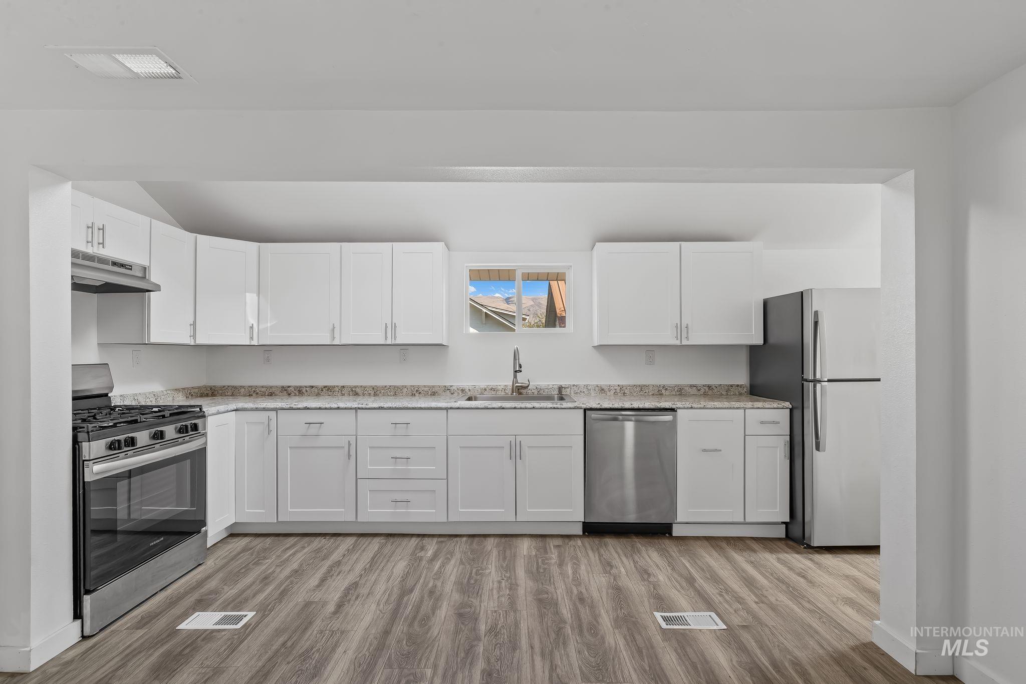 1013 Mccarroll St Property Photo 12