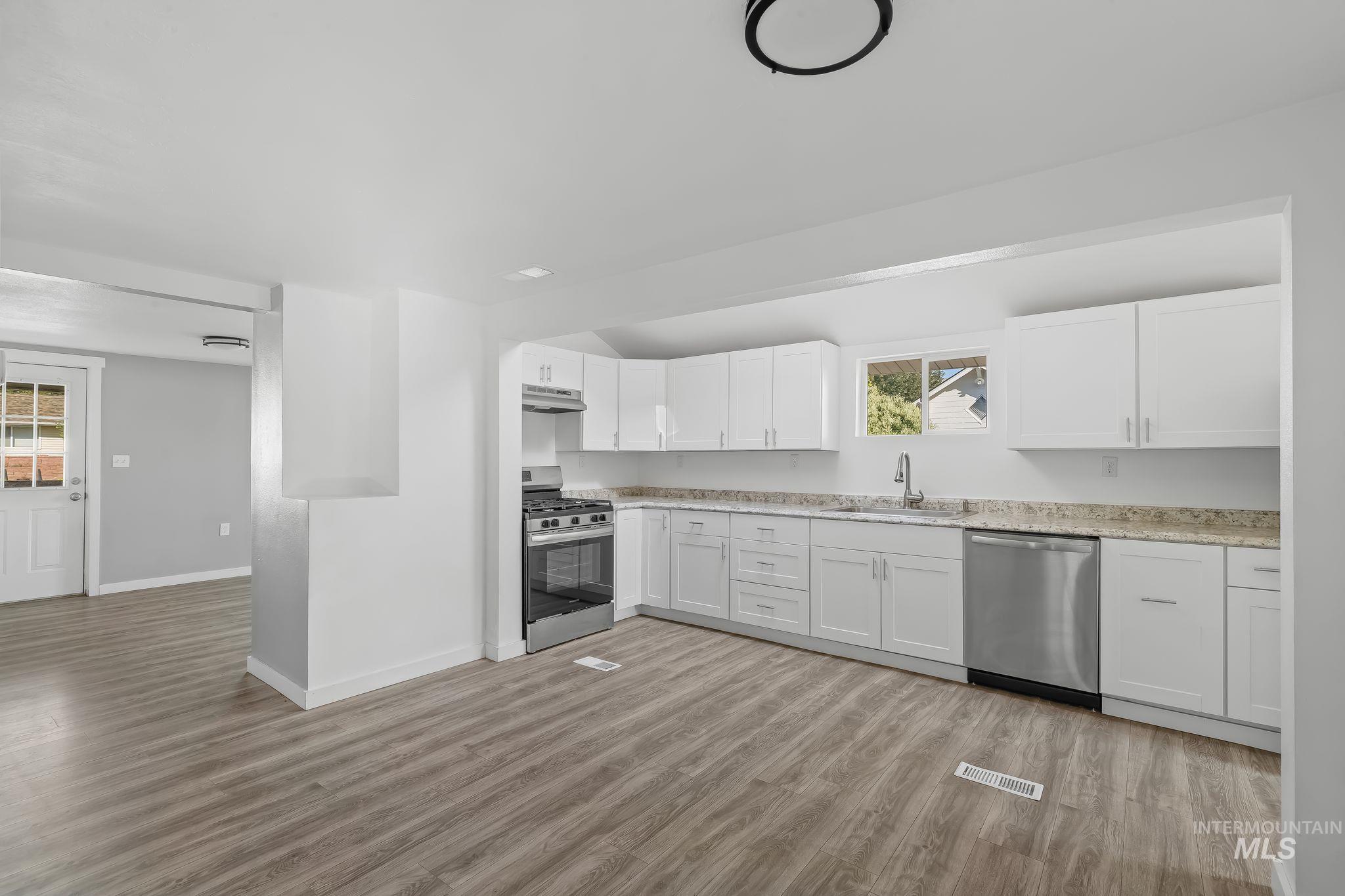 1013 Mccarroll St Property Photo 14