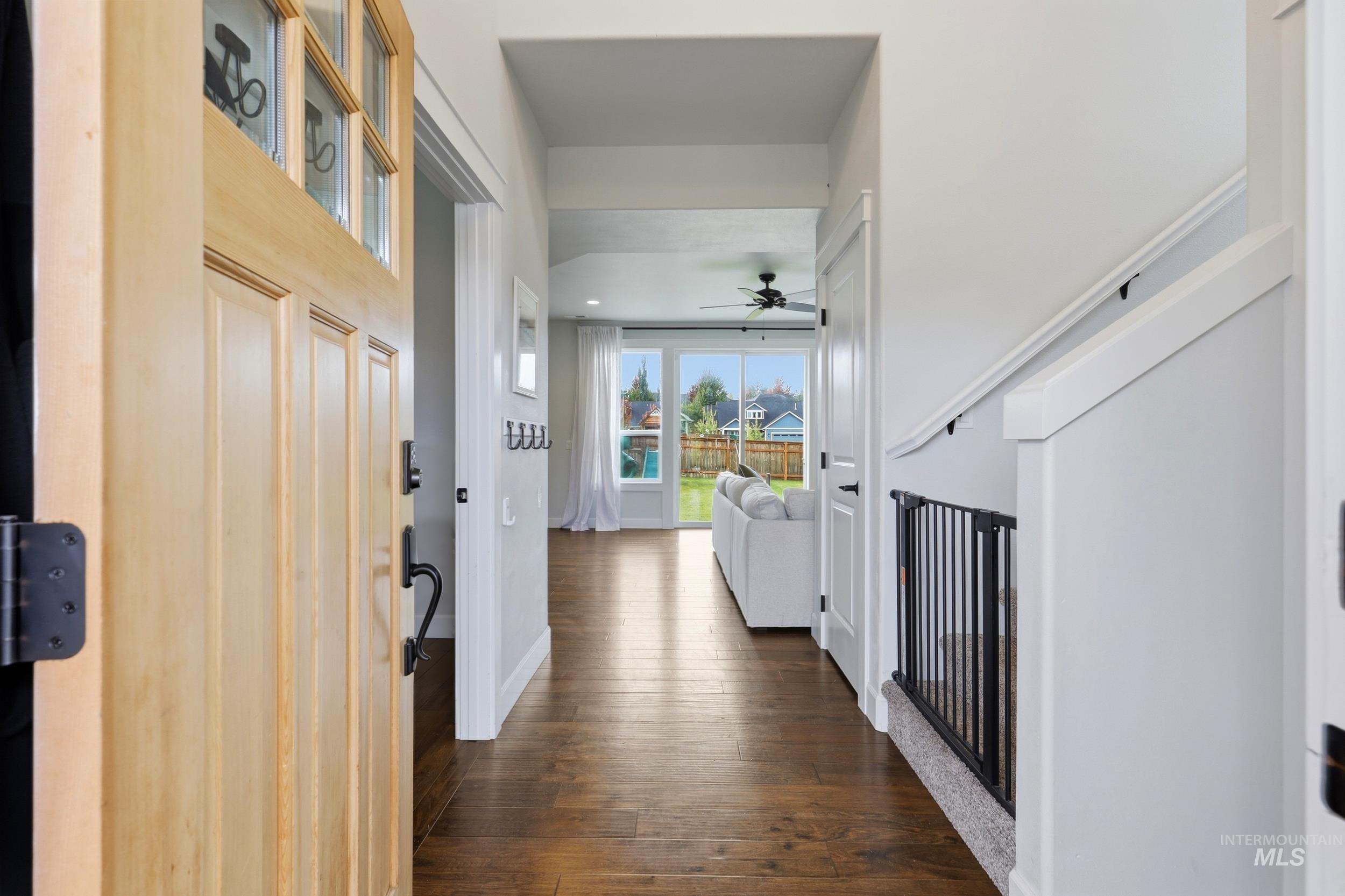 2221 E 3rd Street Property Photo 5