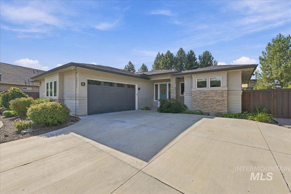 3961 W Caragana Ct Property Photo 2
