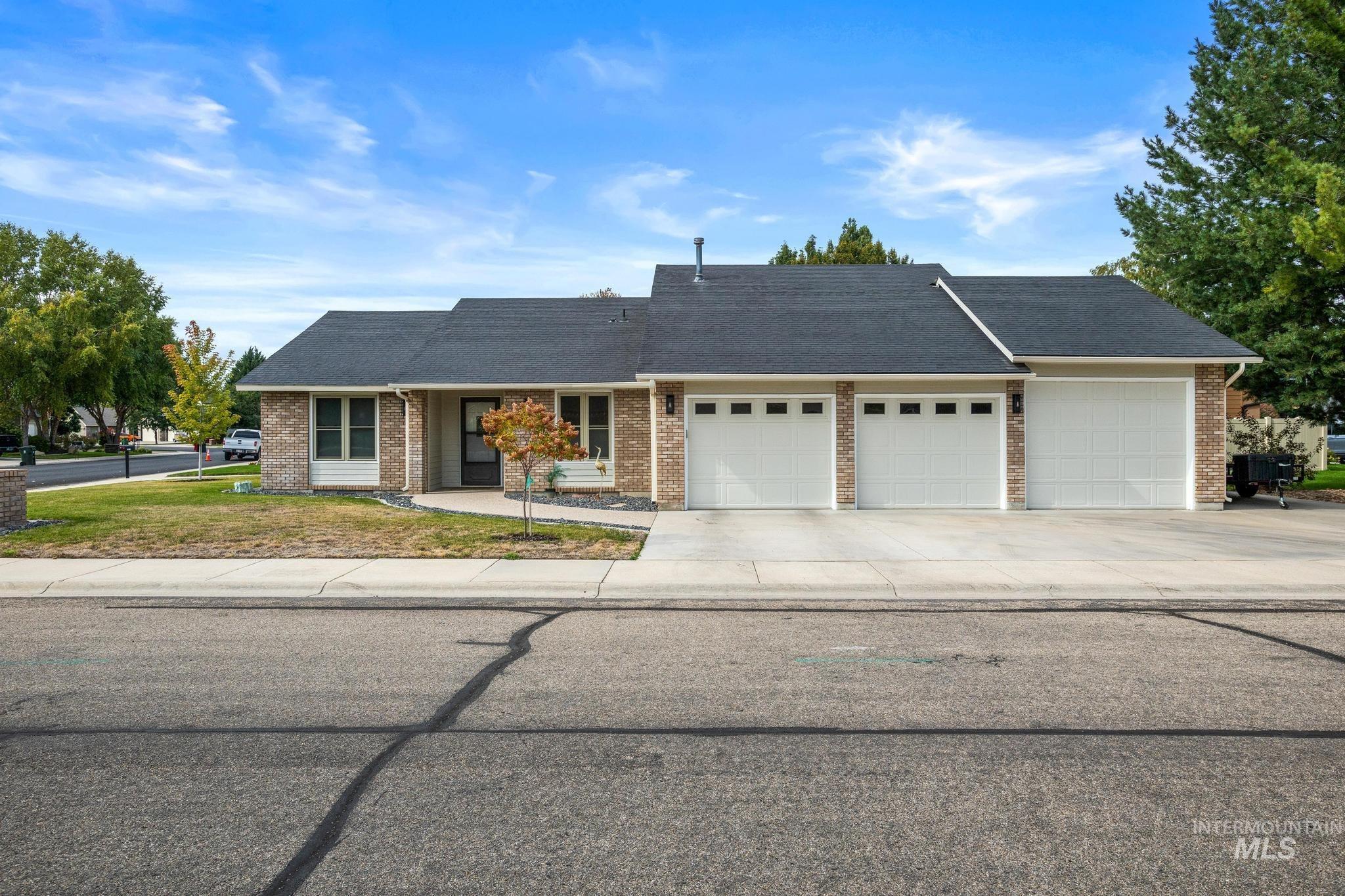 3725 N Sea Cove Way Property Photo 1