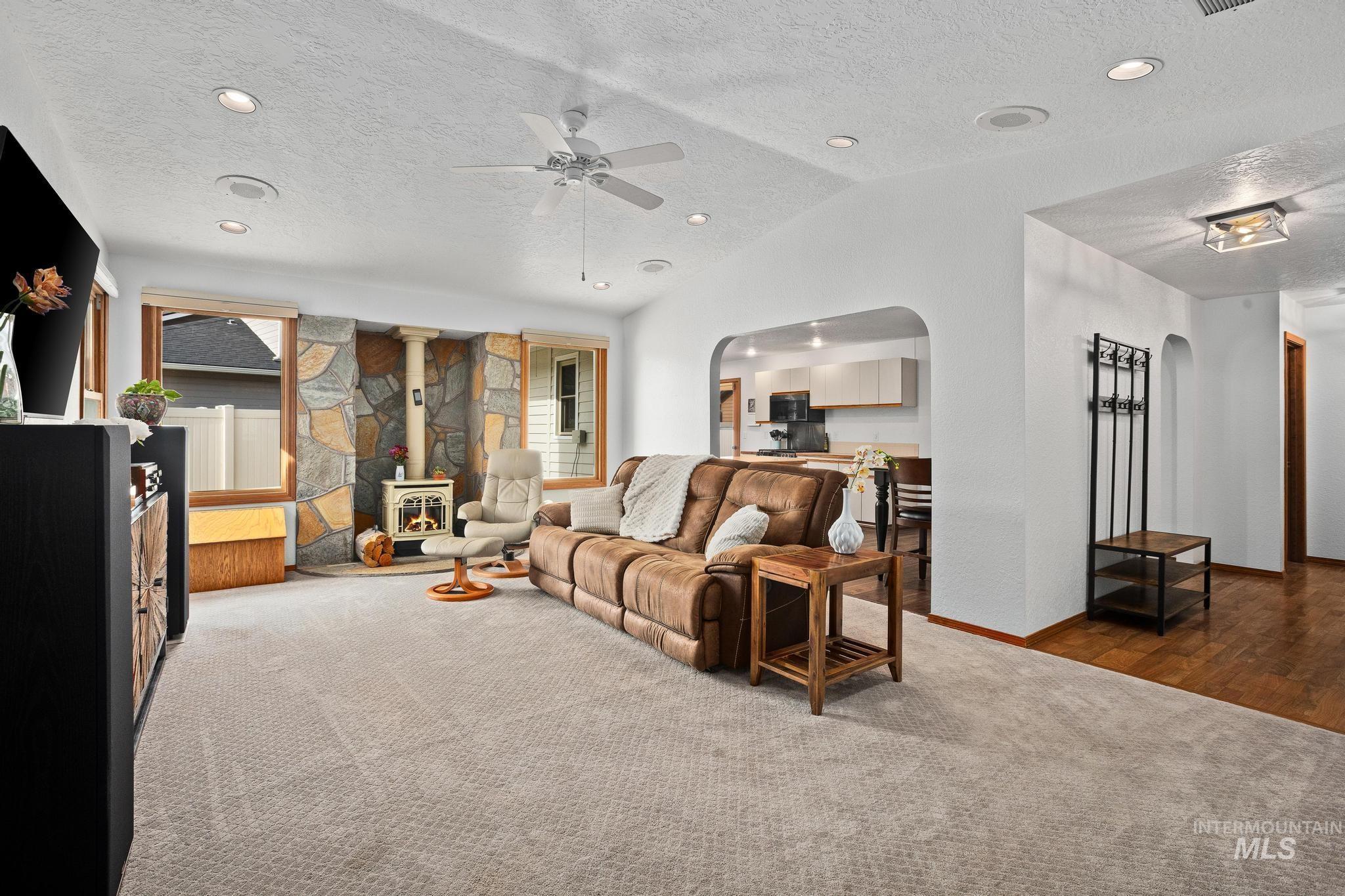 3725 N Sea Cove Way Property Photo 4