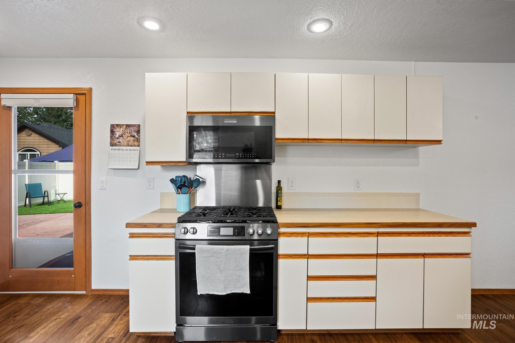 3725 N Sea Cove Way Property Photo 13