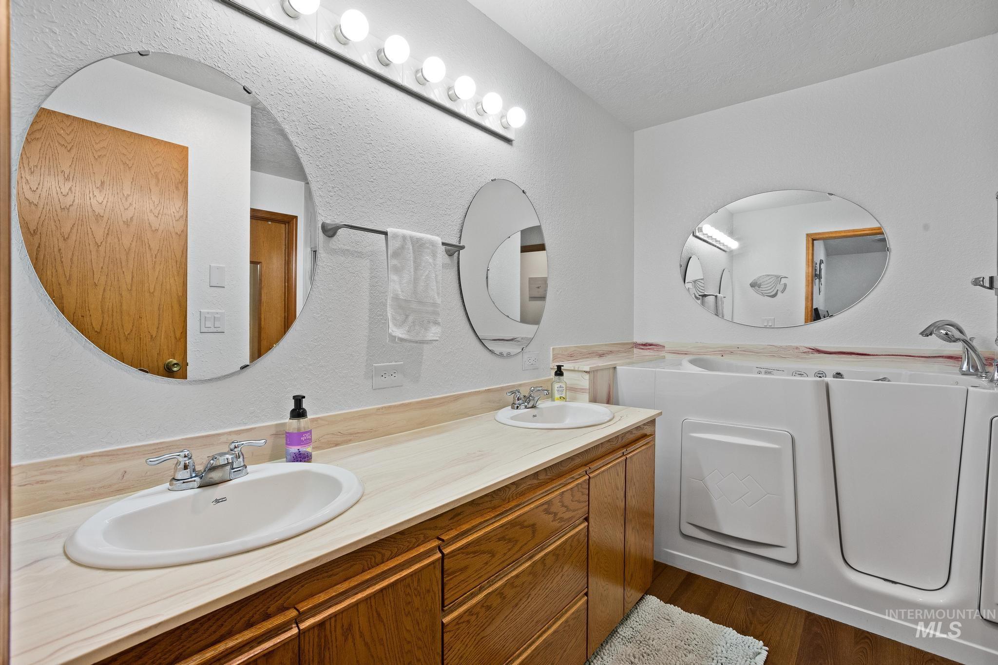 3725 N Sea Cove Way Property Photo 18