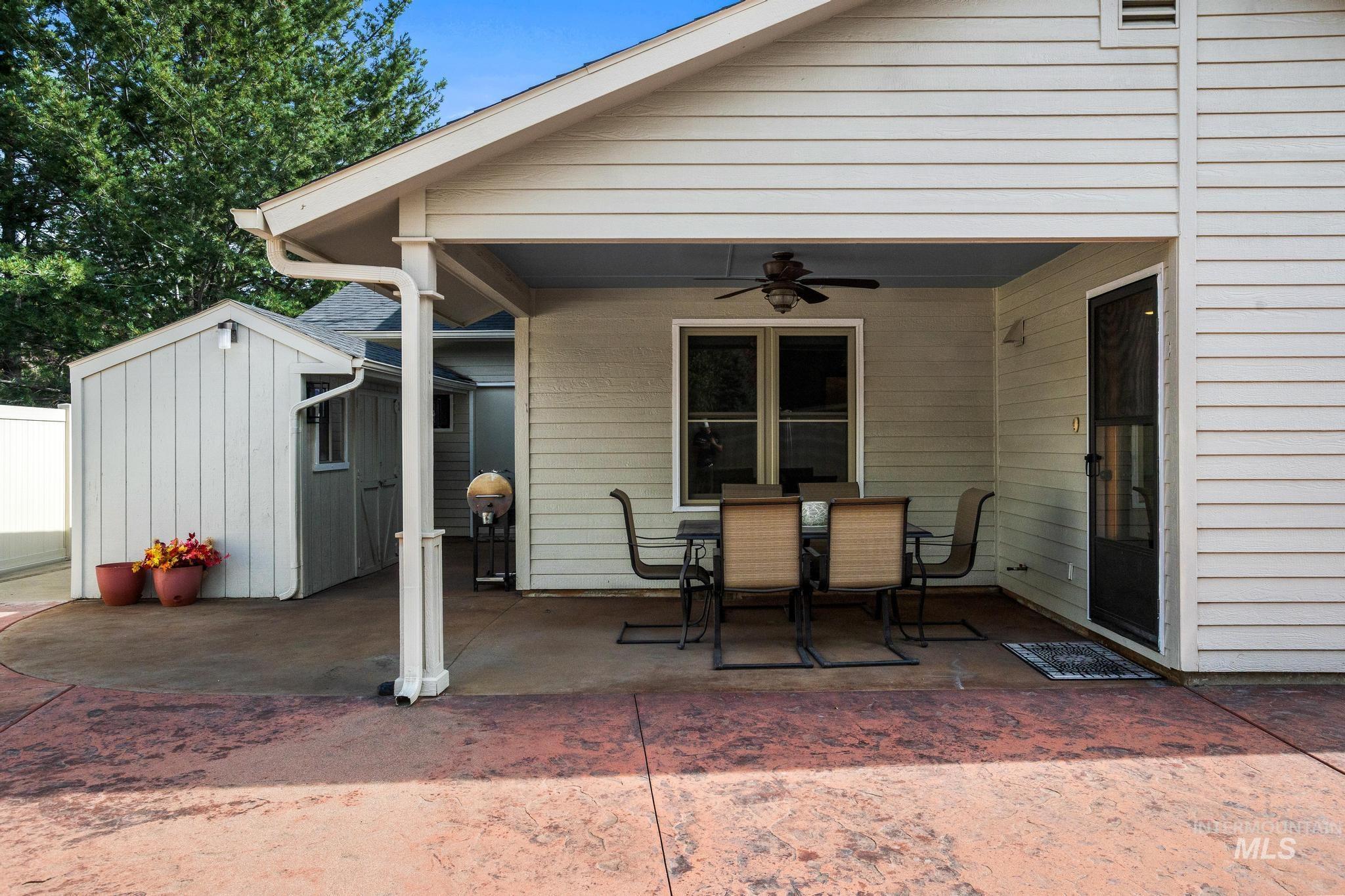 3725 N Sea Cove Way Property Photo 27