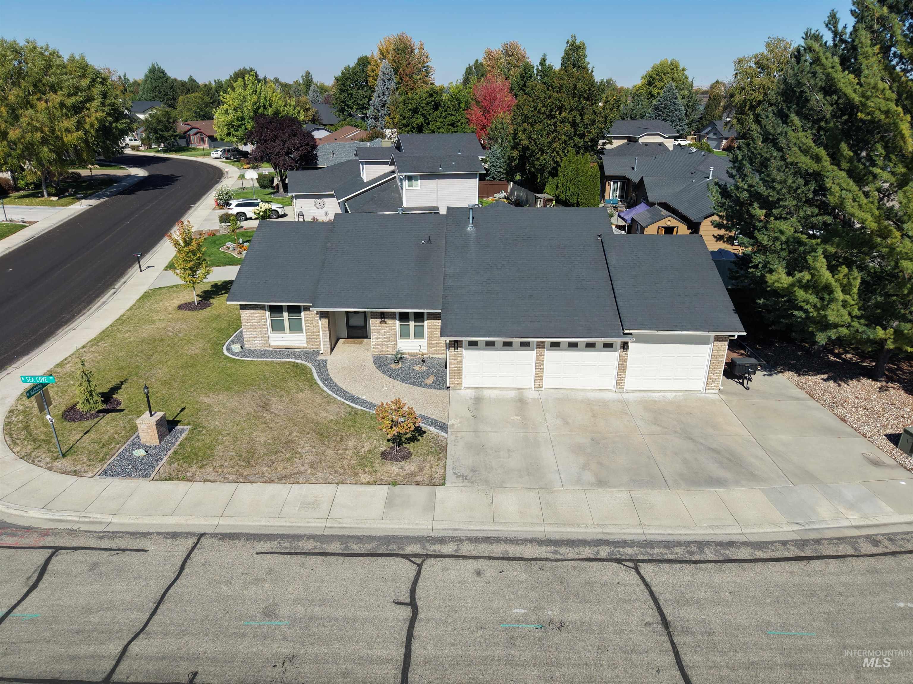 3725 N Sea Cove Way Property Photo 34