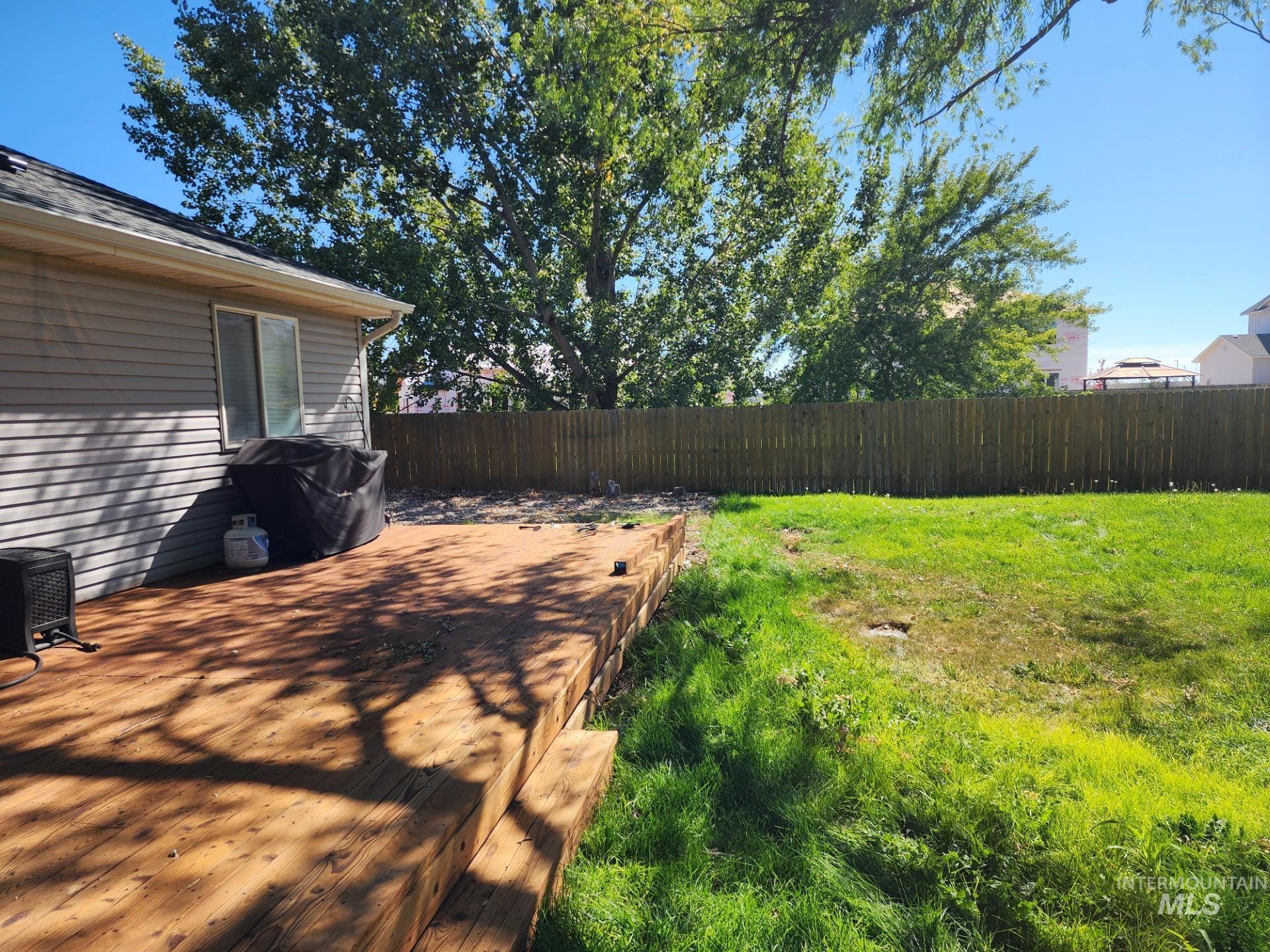 1445 Kyle Street Property Photo 5
