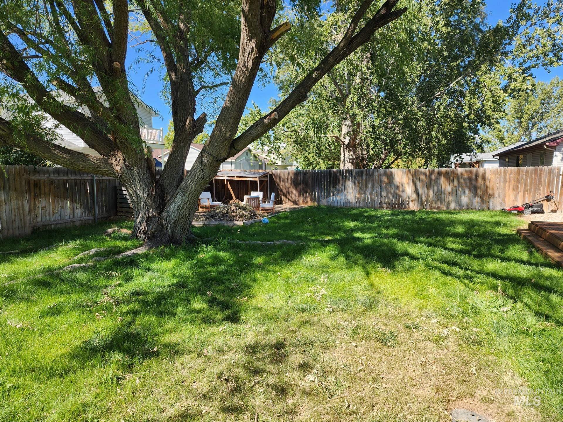 1445 Kyle Street Property Photo 7