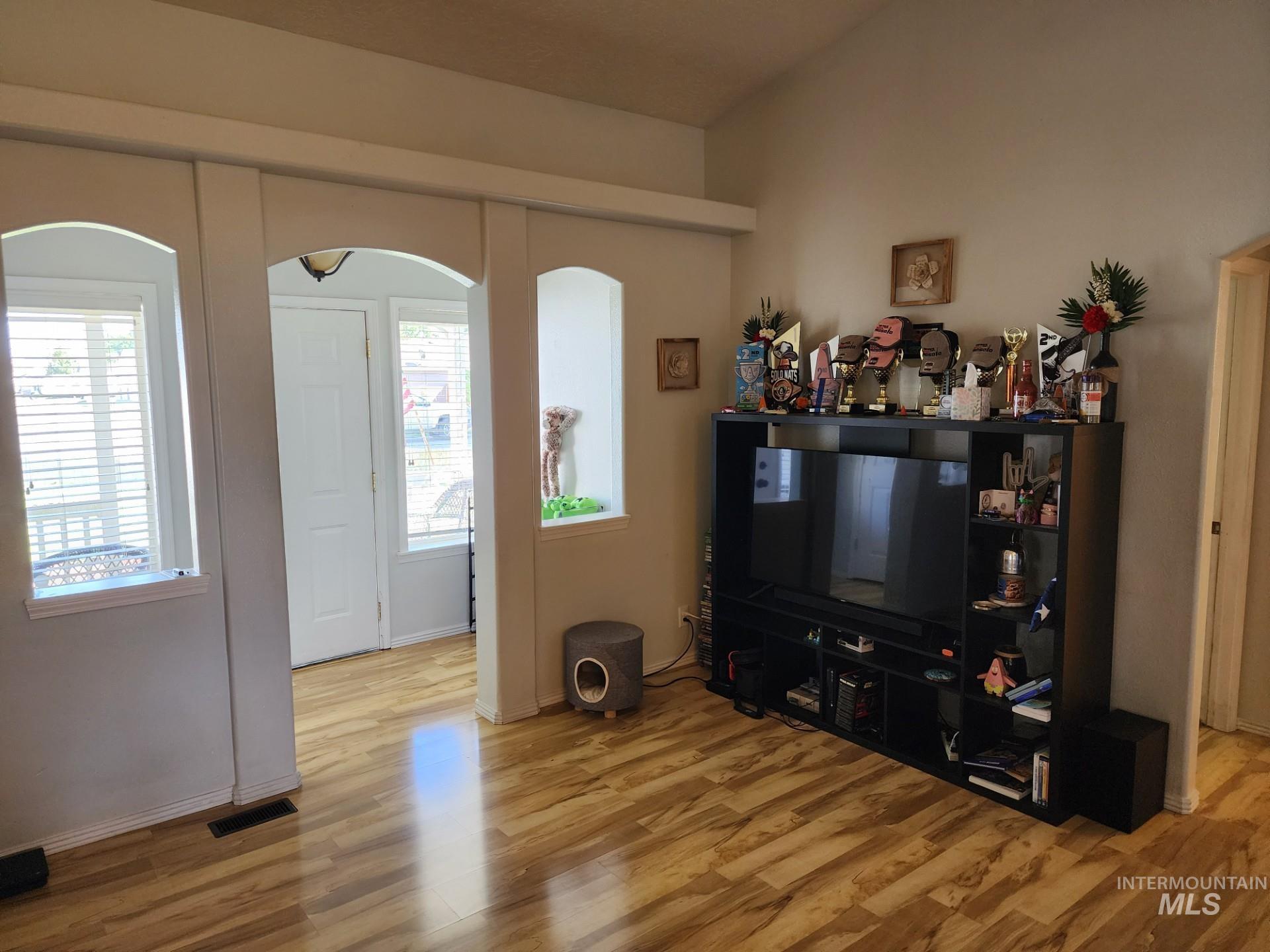 1445 Kyle Street Property Photo 11