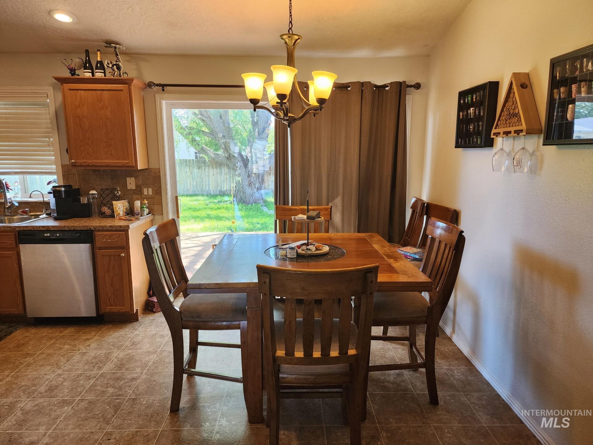 1445 Kyle Street Property Photo 12