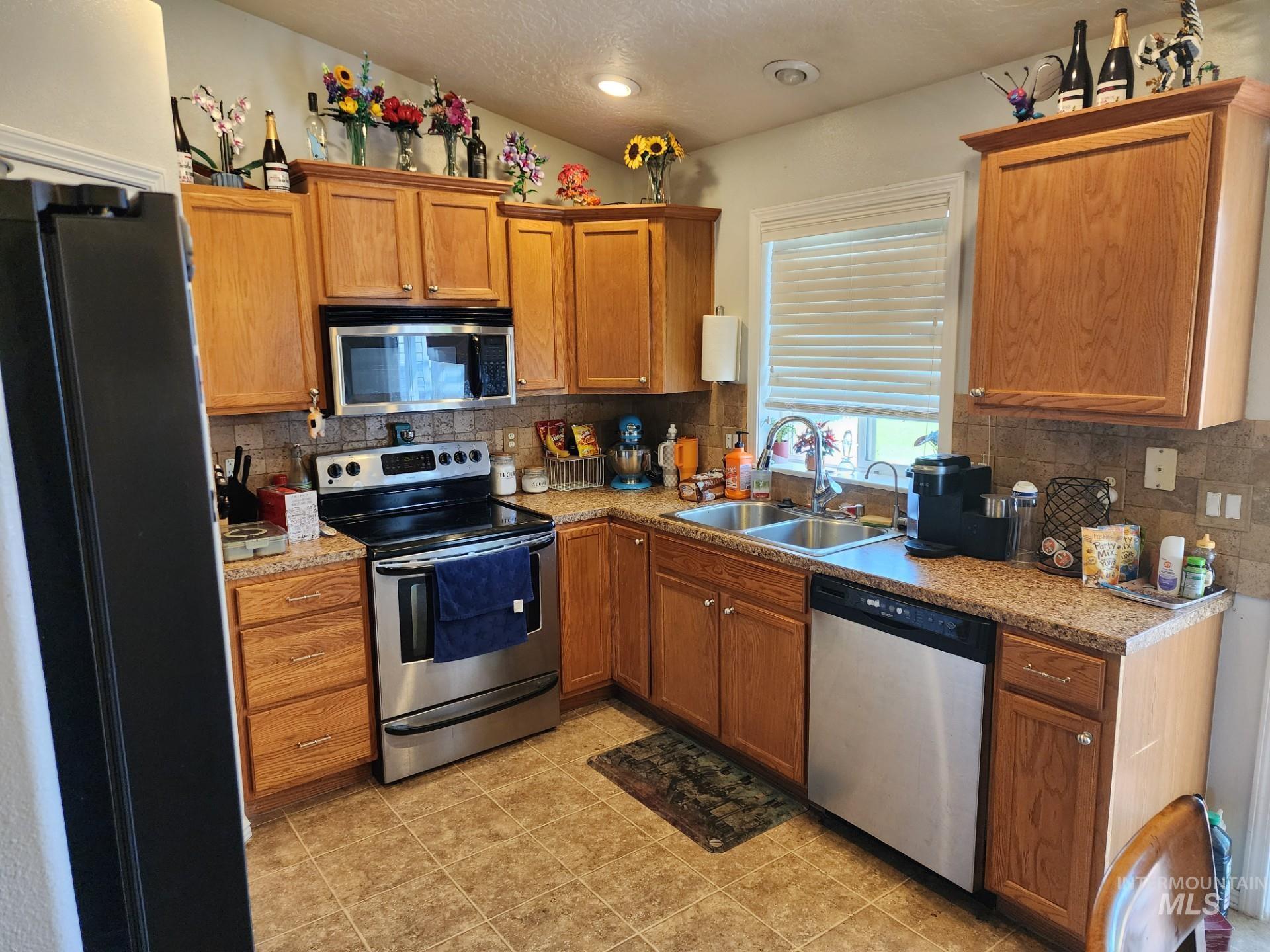 1445 Kyle Street Property Photo 13