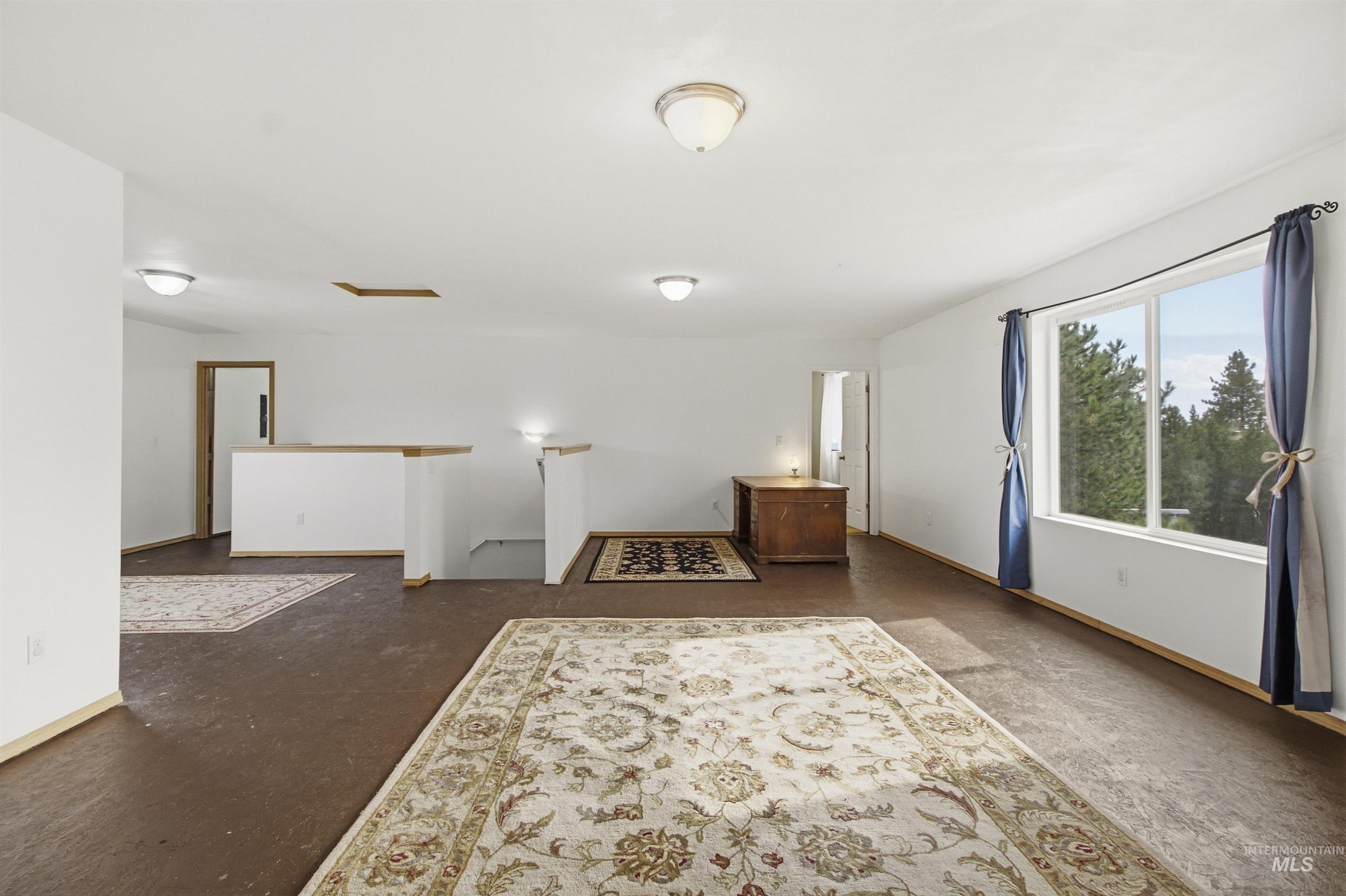 1037 Hendrix Rd Property Photo 34