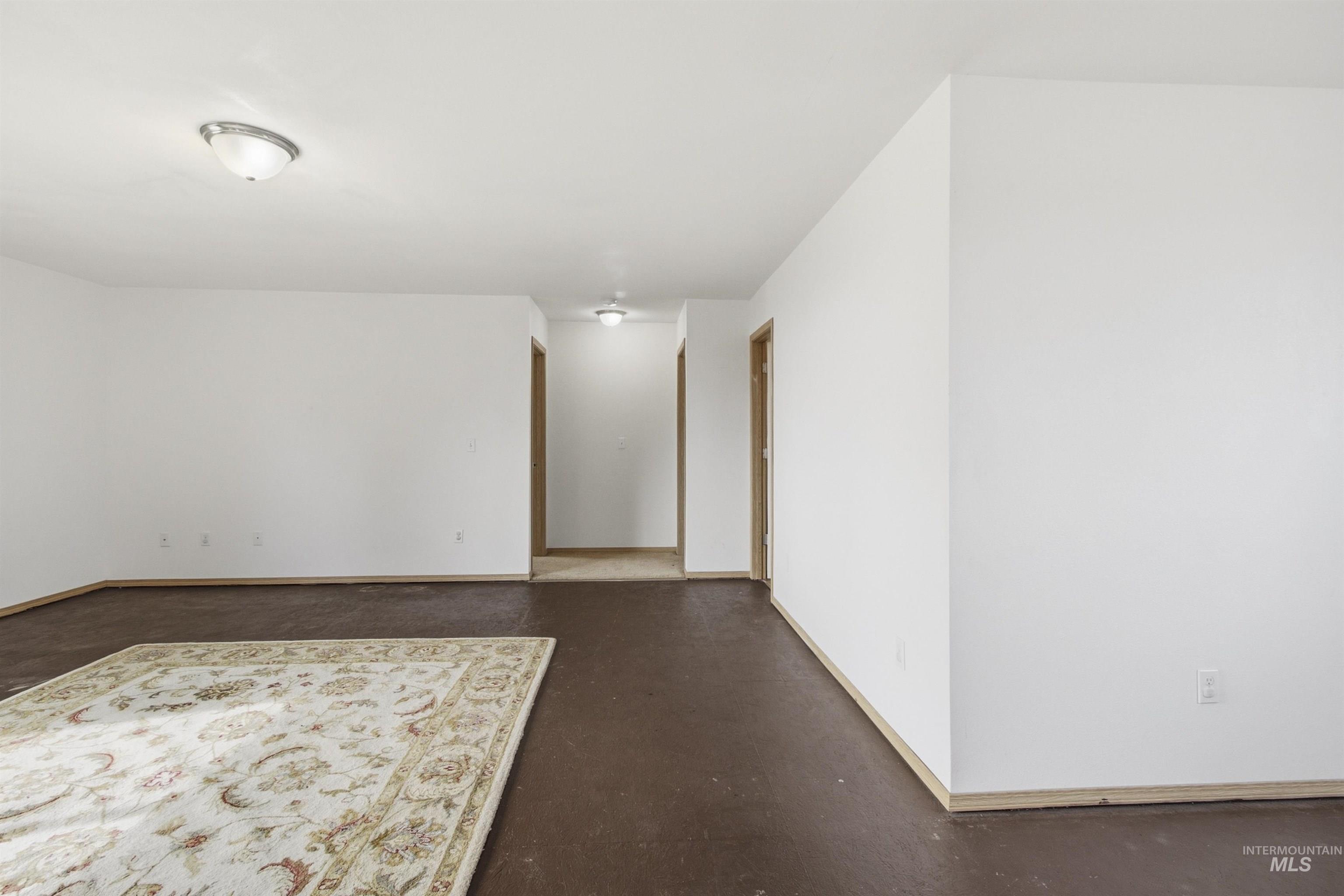 1037 Hendrix Rd Property Photo 37