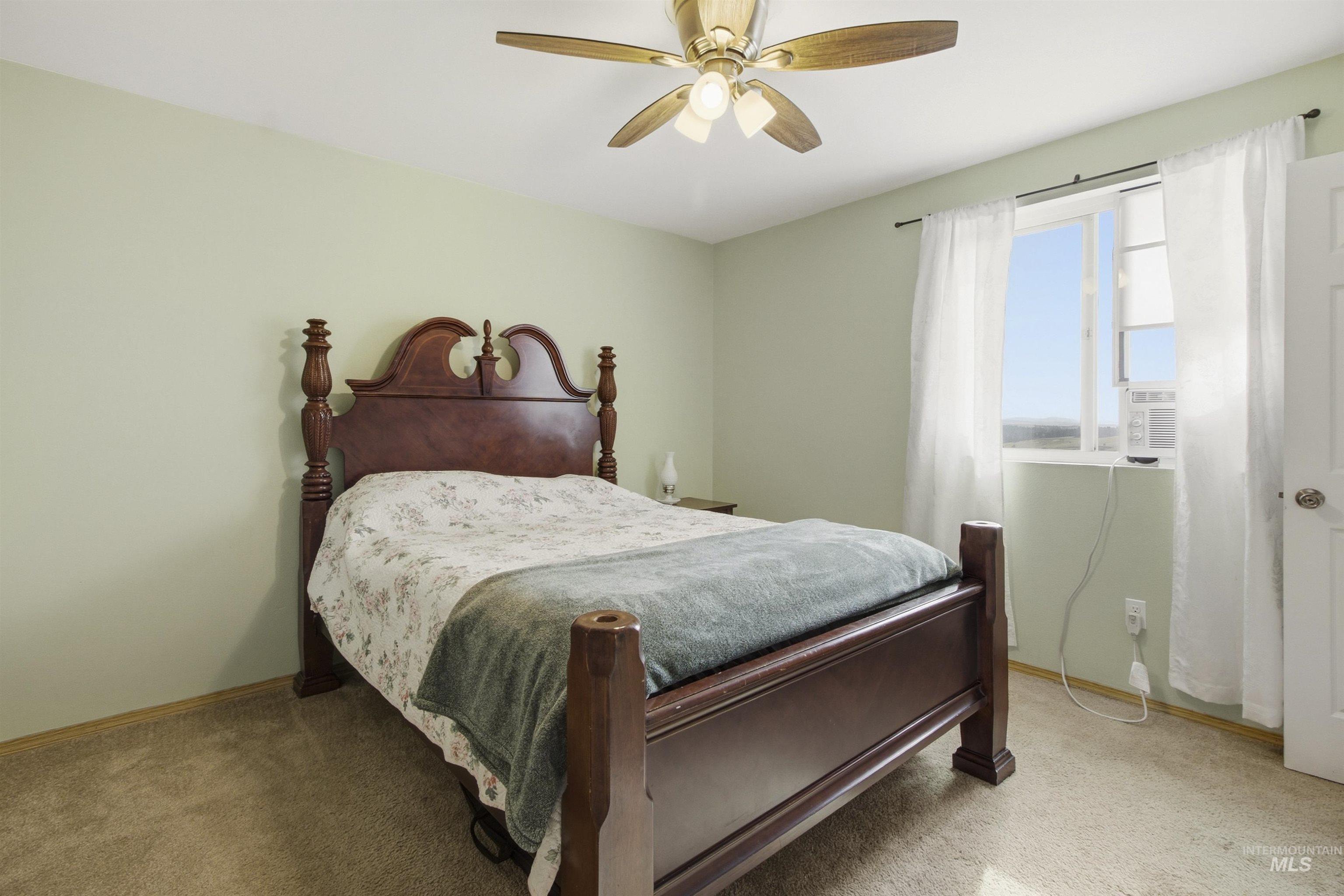 1037 Hendrix Rd Property Photo 40