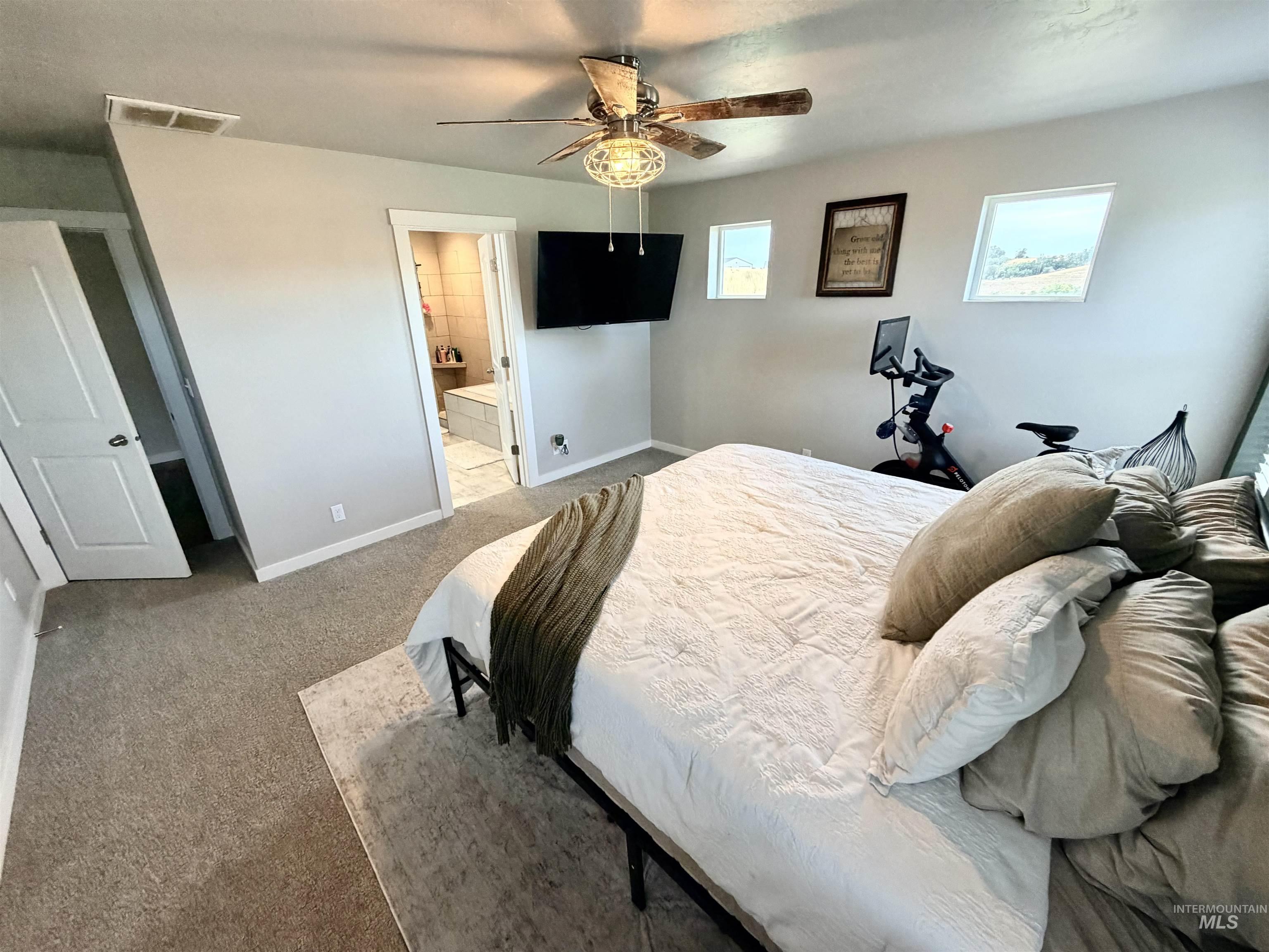 374 Beal Cir Property Photo 8