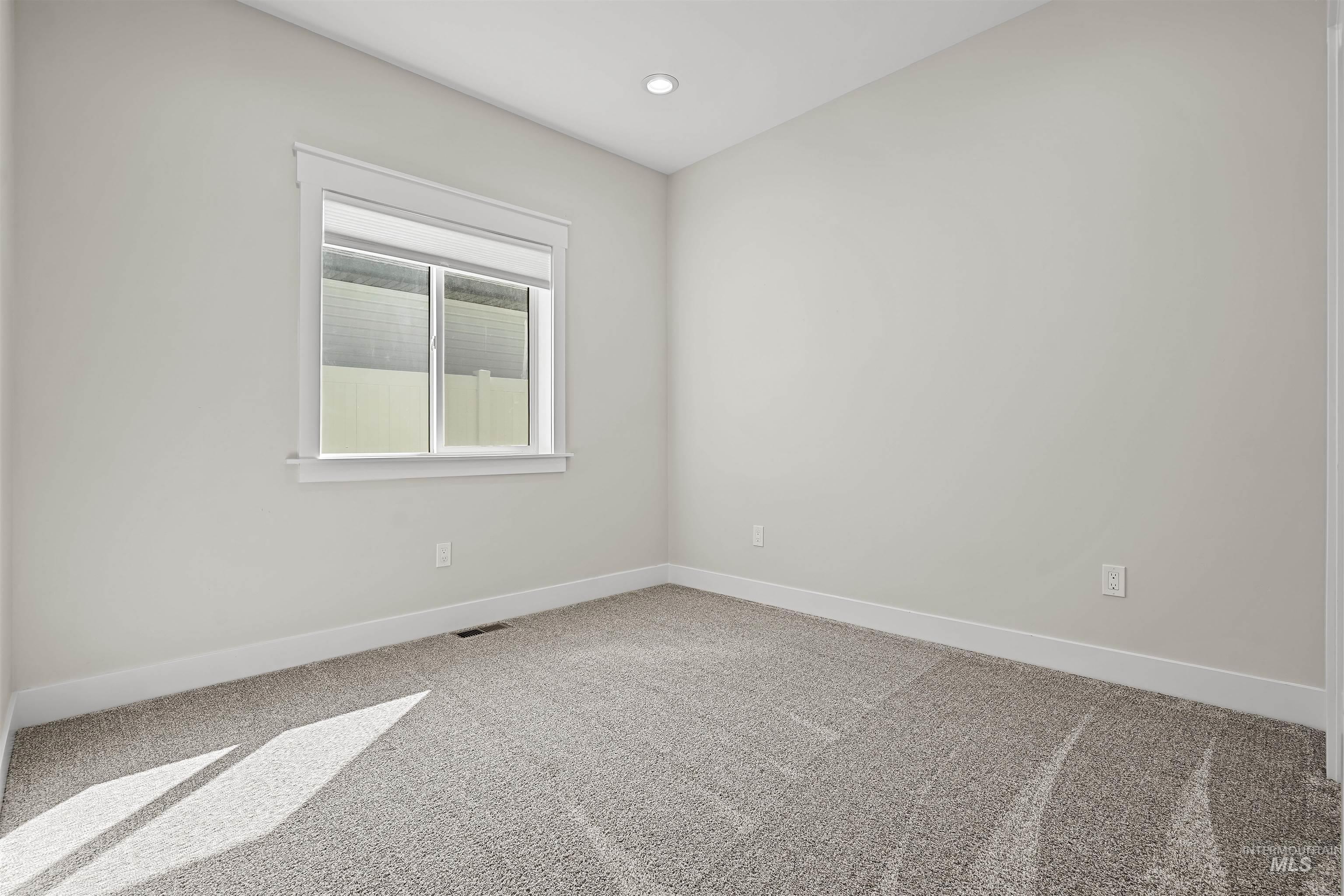 245 South Hills Property Photo 23