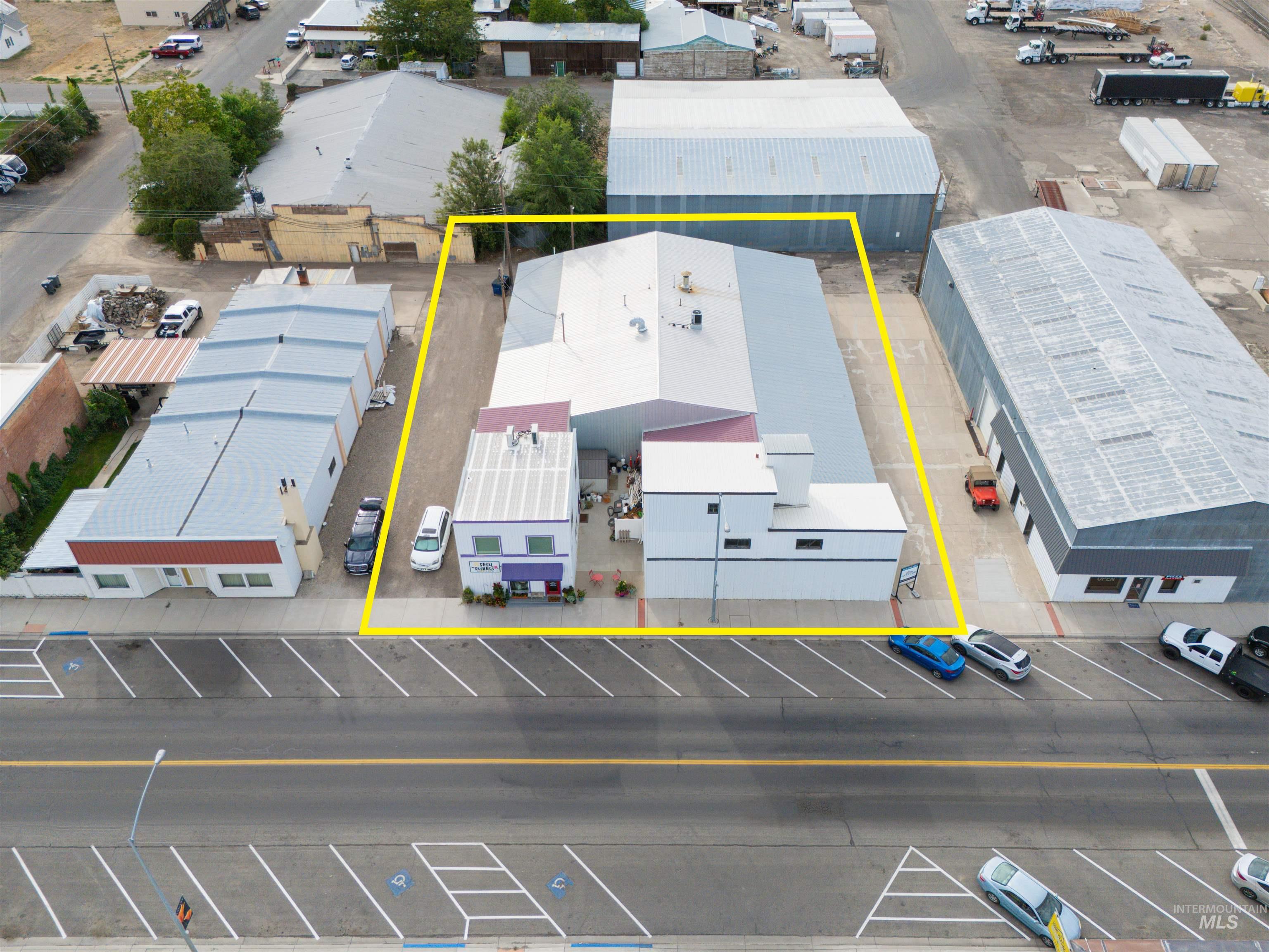319 Main Street N Property Photo 1