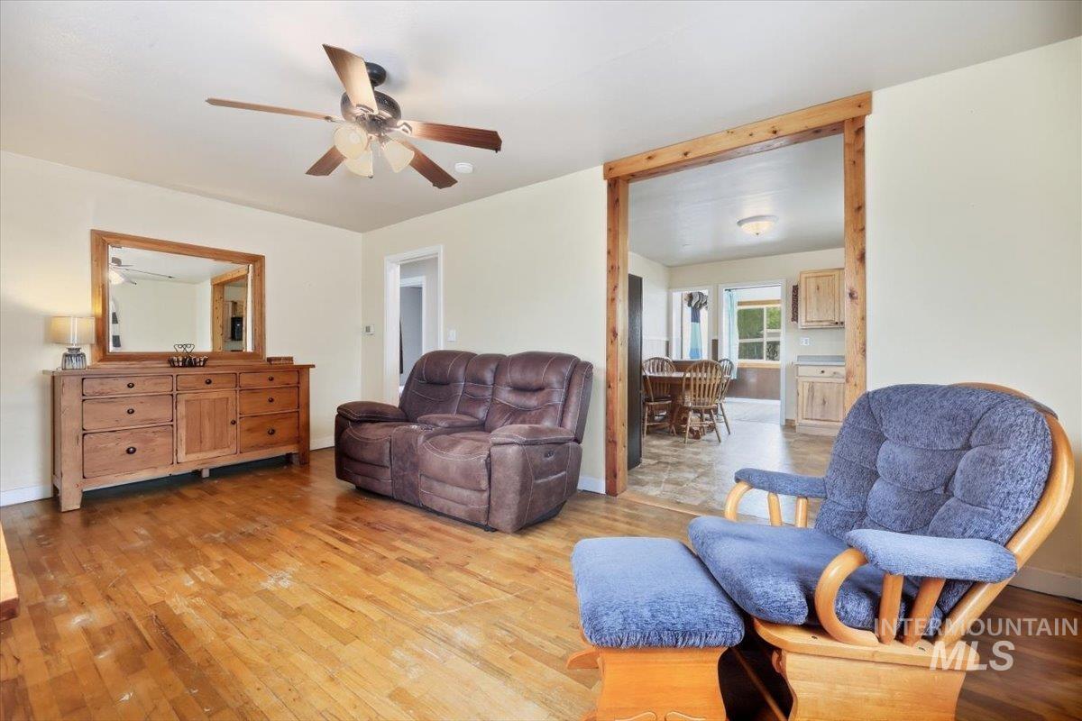 2909 Port Street Property Photo 9