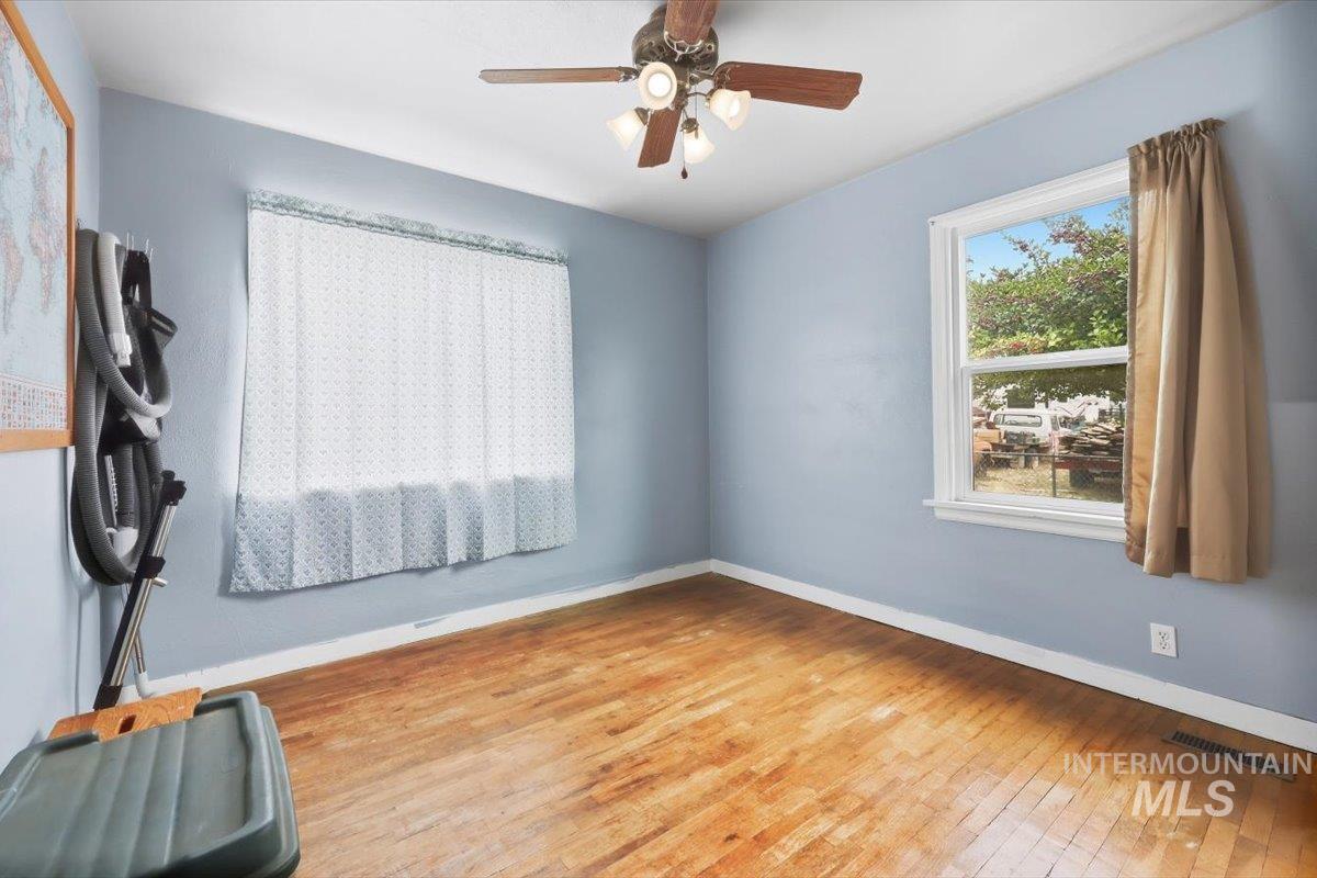 2909 Port Street Property Photo 16