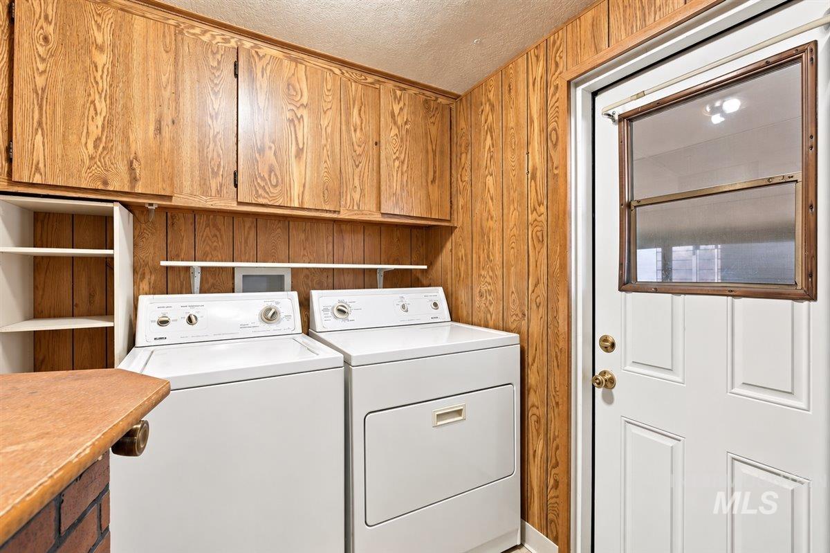 3399 N Dalton Ln Property Photo 18