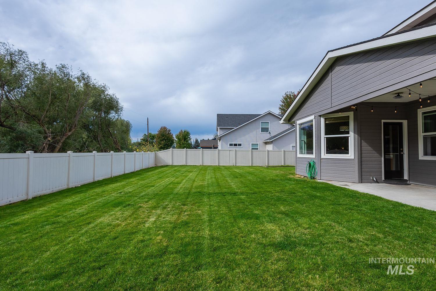 1030 N Powder River Dr Property Photo 44