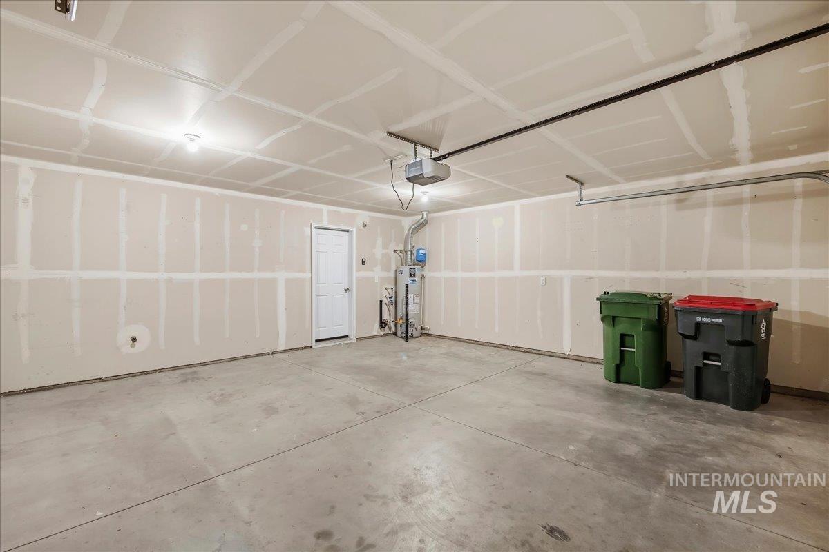 862 W Woodpine St Property Photo 22