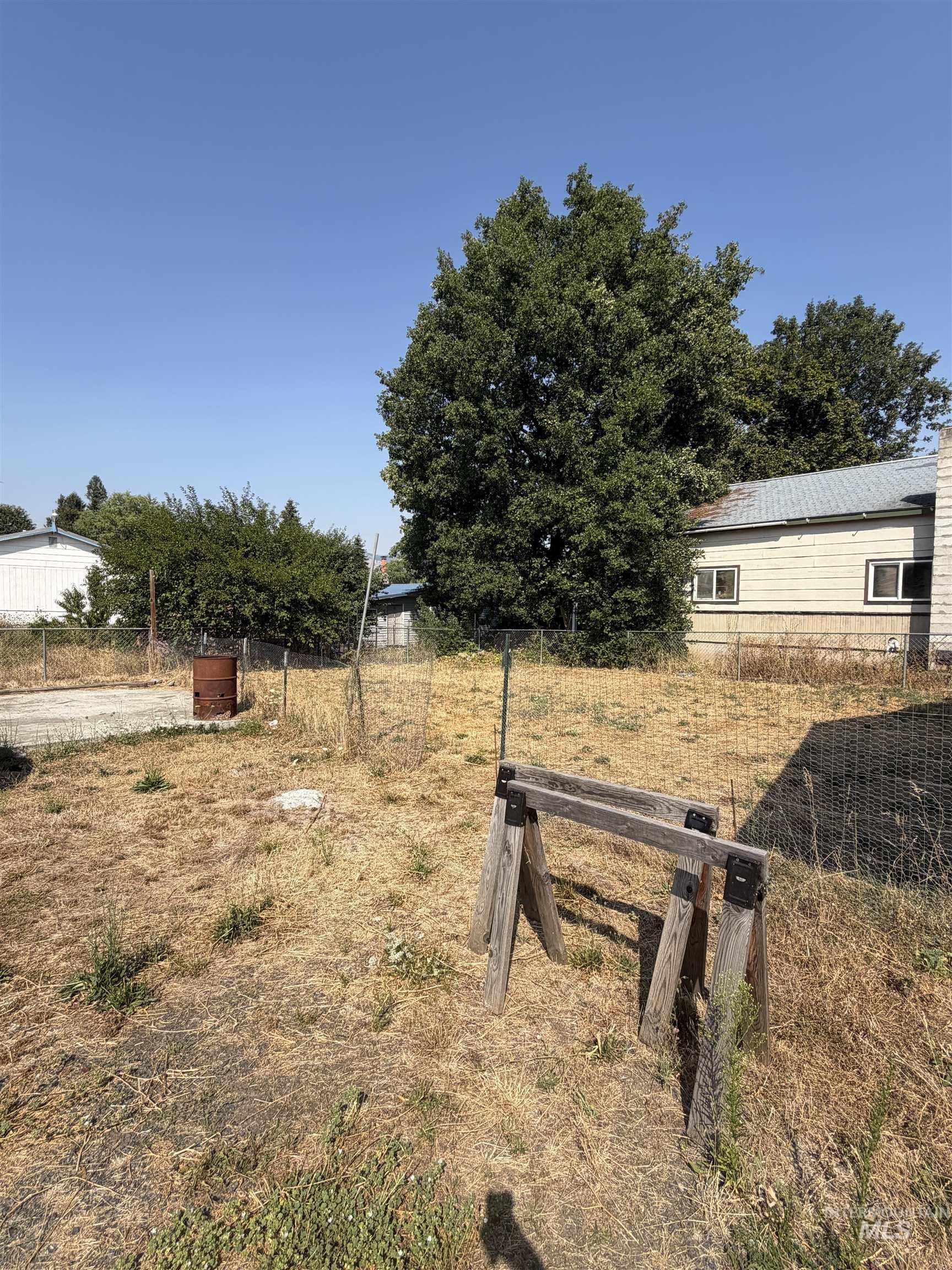 1317 Ash Street Property Photo 9