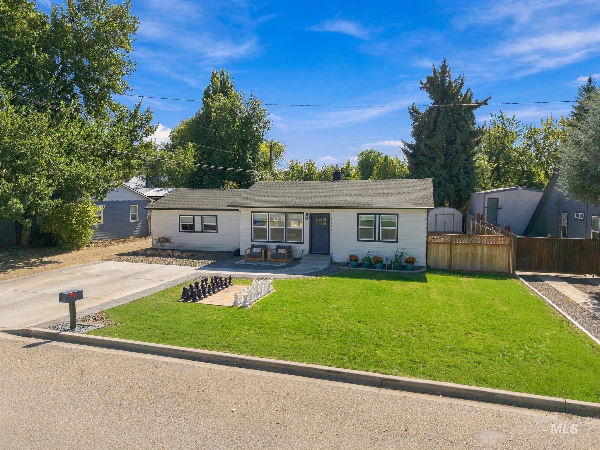 3015 W Sunset Ave Property Photo 6