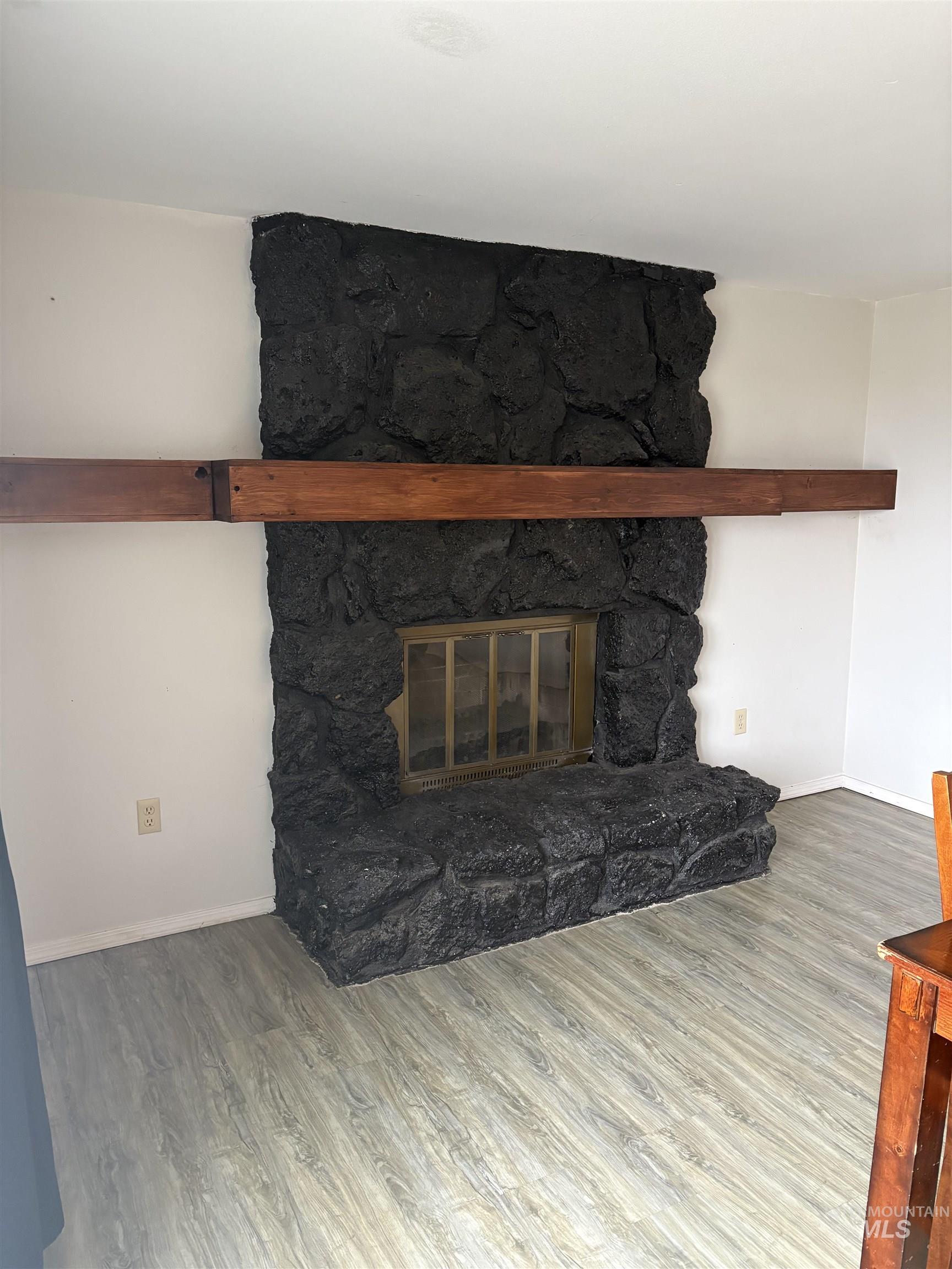 622 Indian Hills Dr Property Photo 9