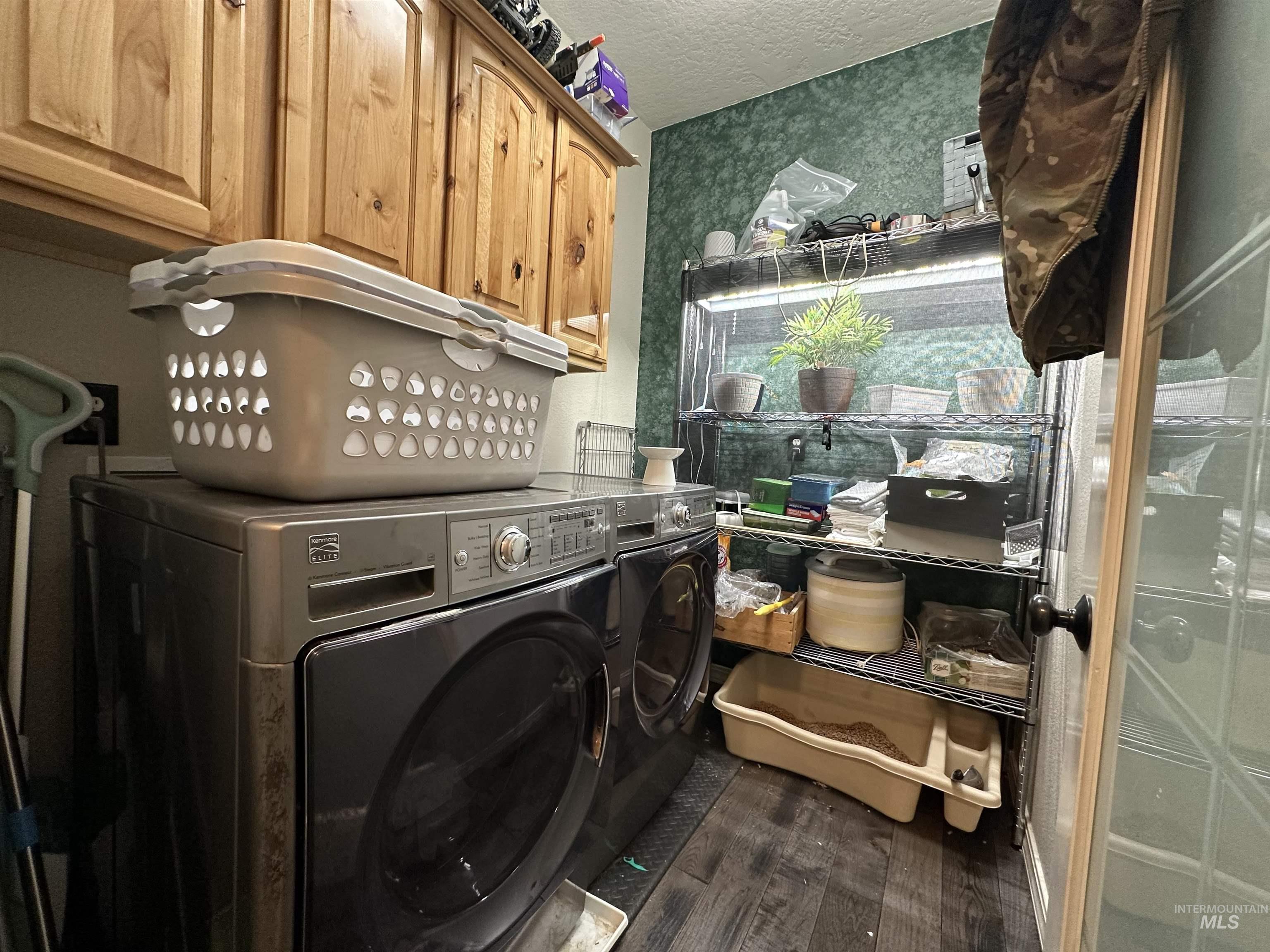 1581 Ne Bedrock St Property Photo 8