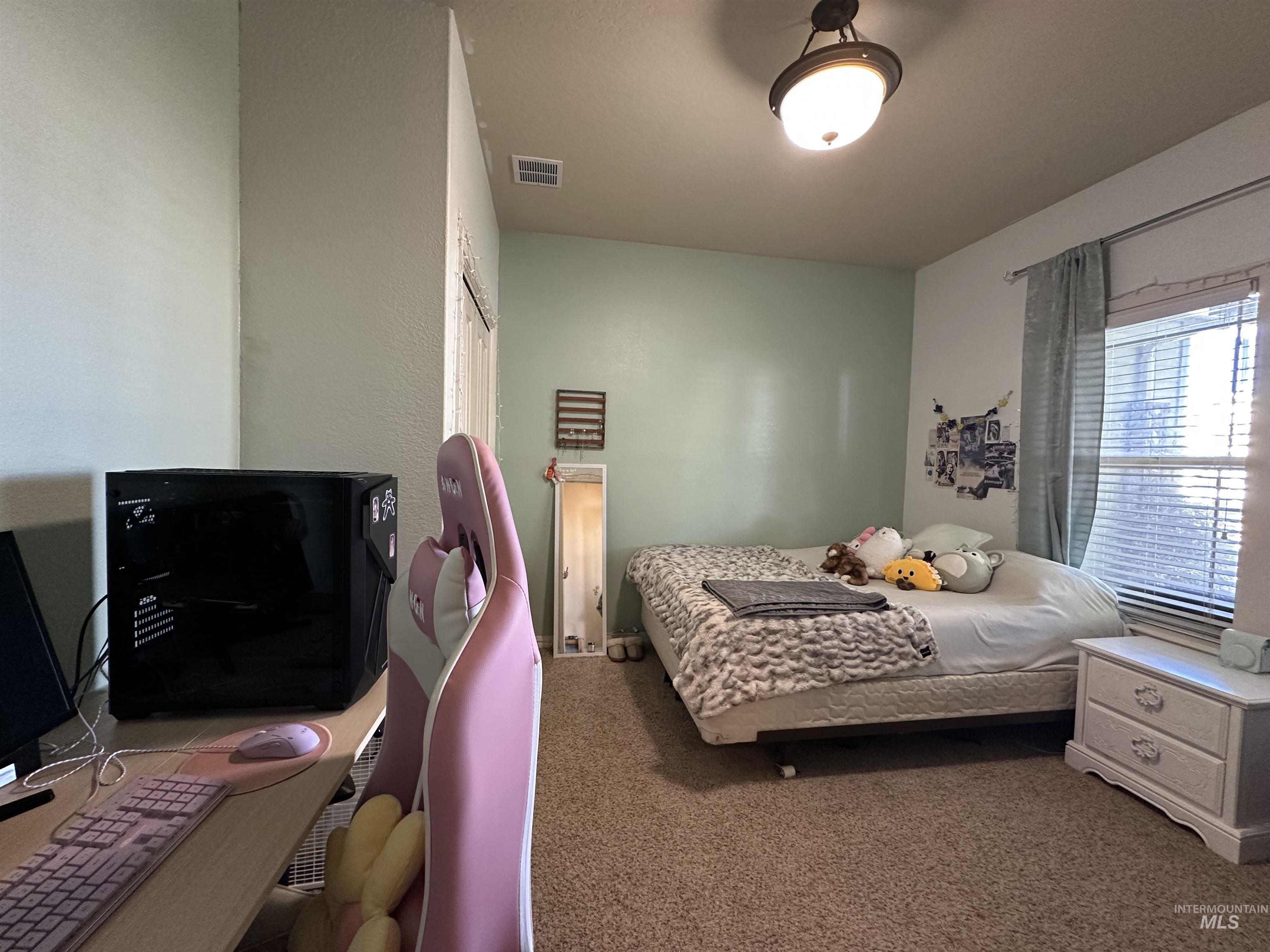 1581 Ne Bedrock St Property Photo 14
