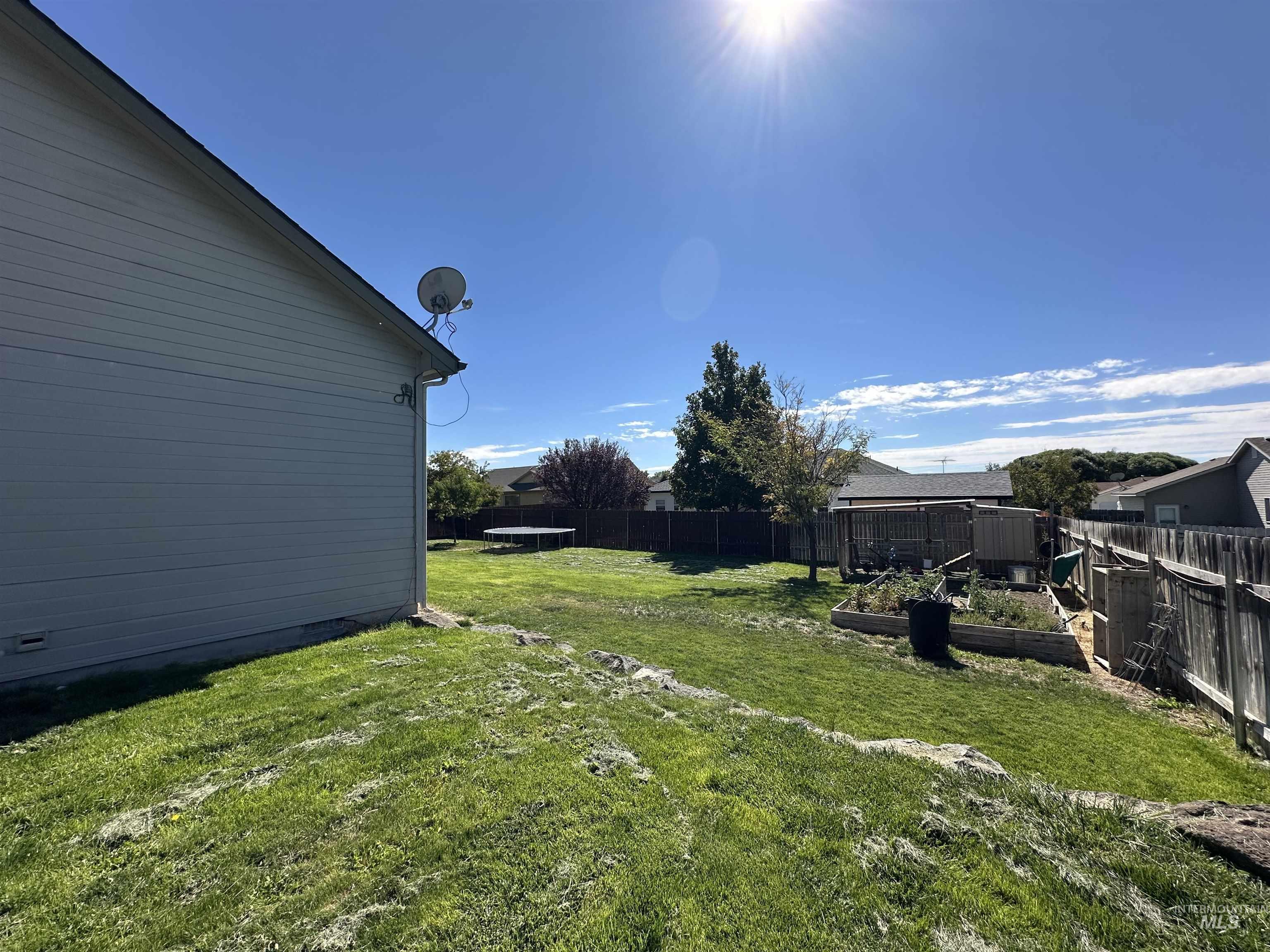 1581 Ne Bedrock St Property Photo 17