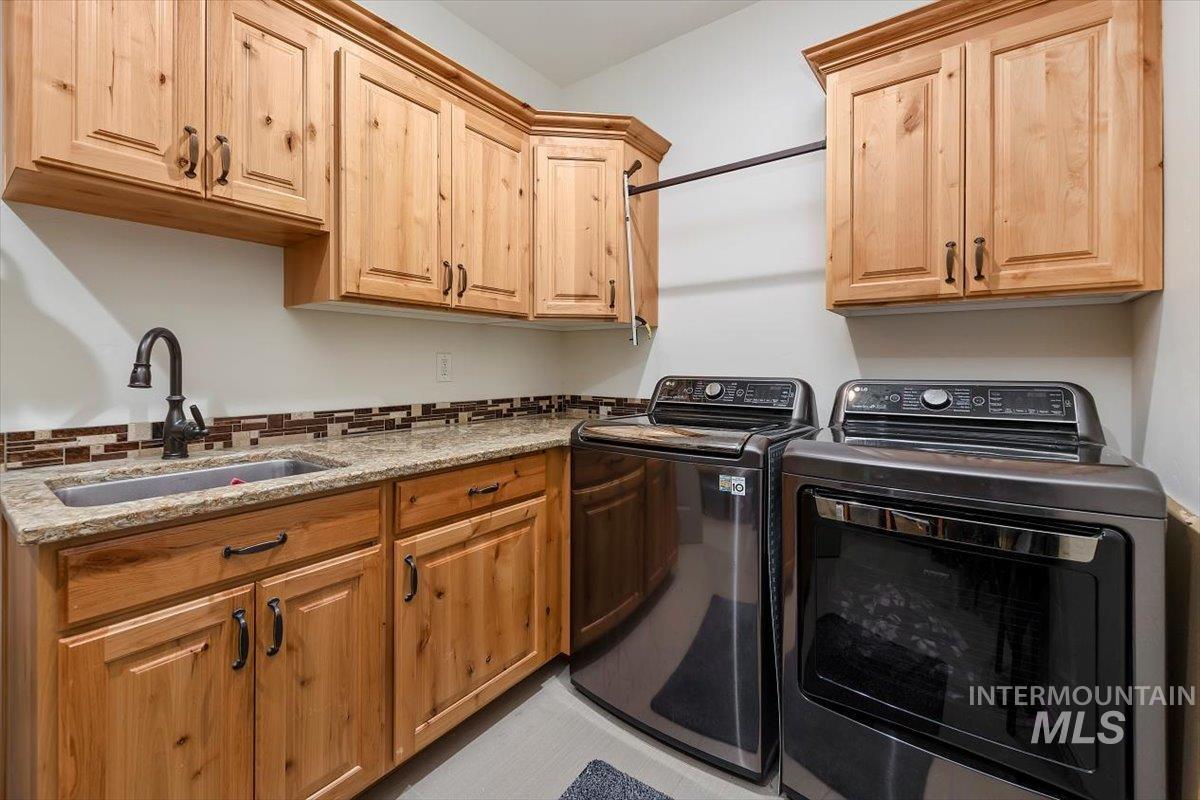2433 Blick Property Photo 30