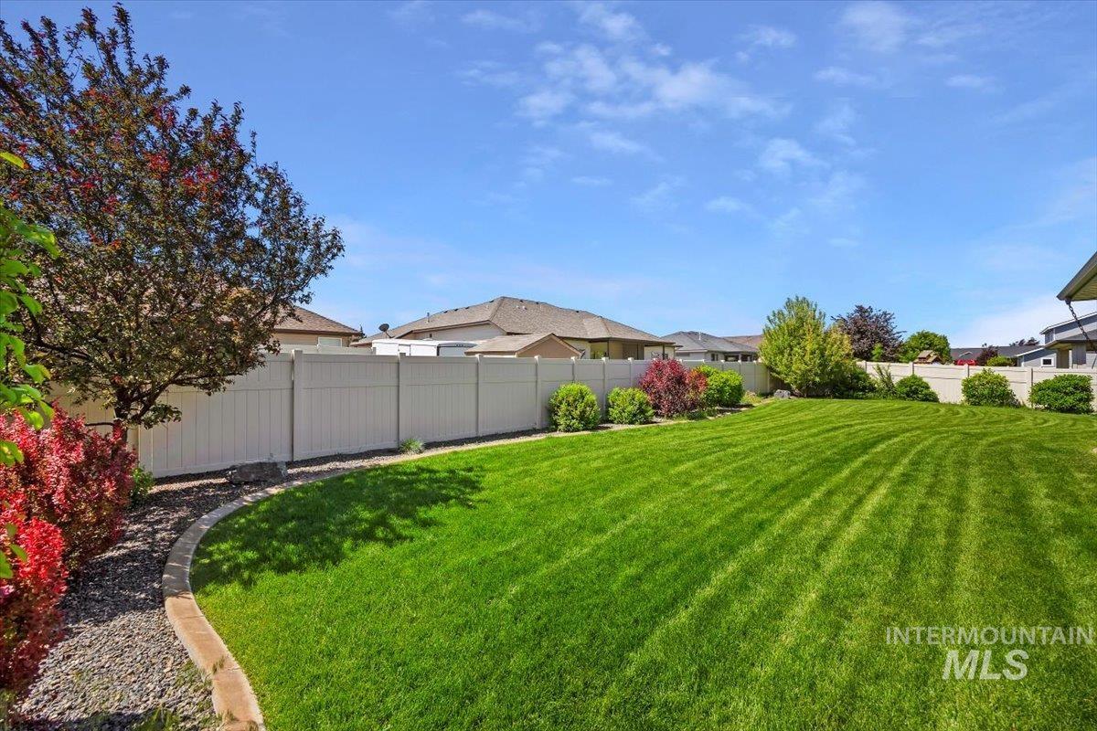 2433 Blick Property Photo 36