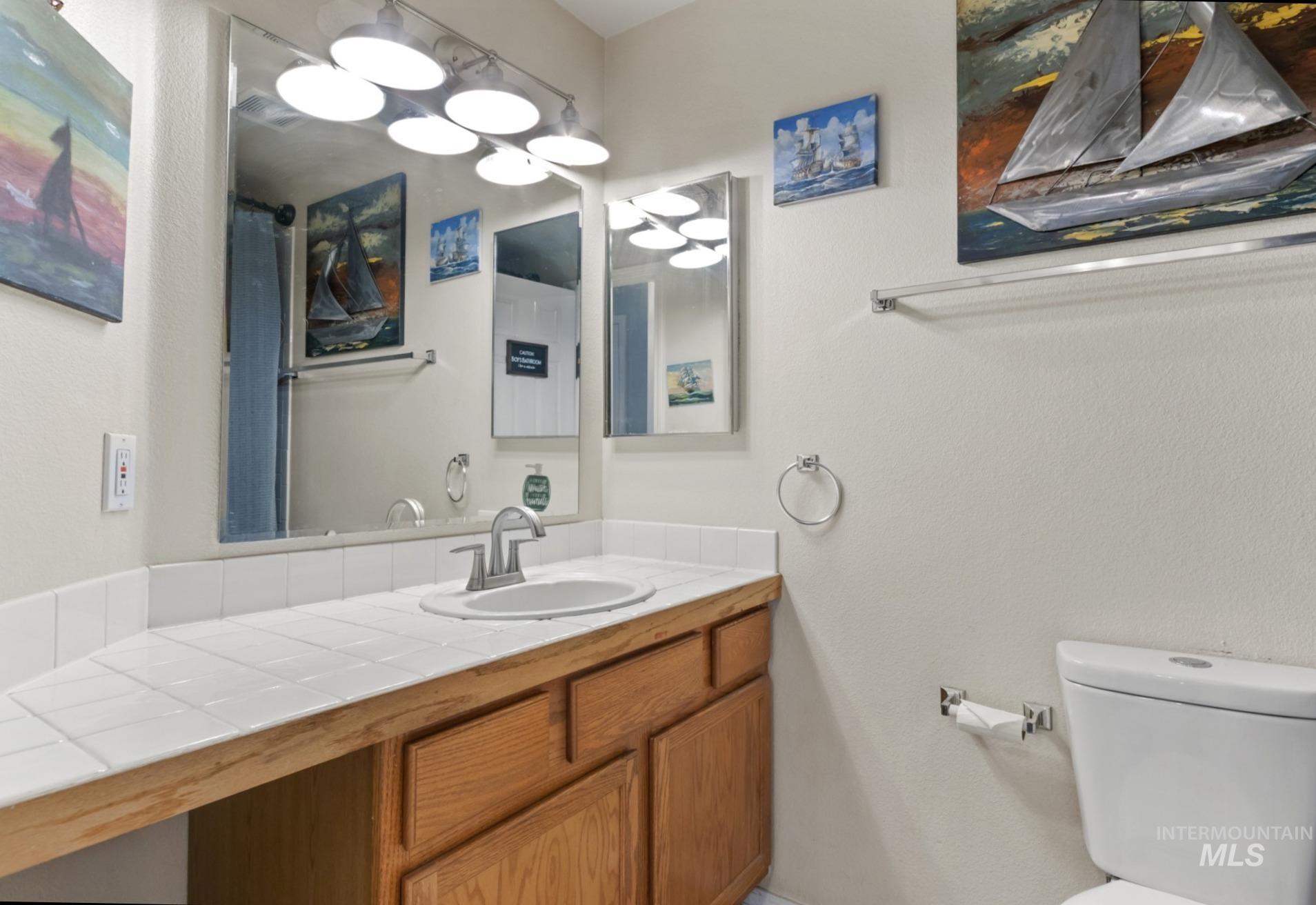 667 E Grouse Ct Property Photo 20