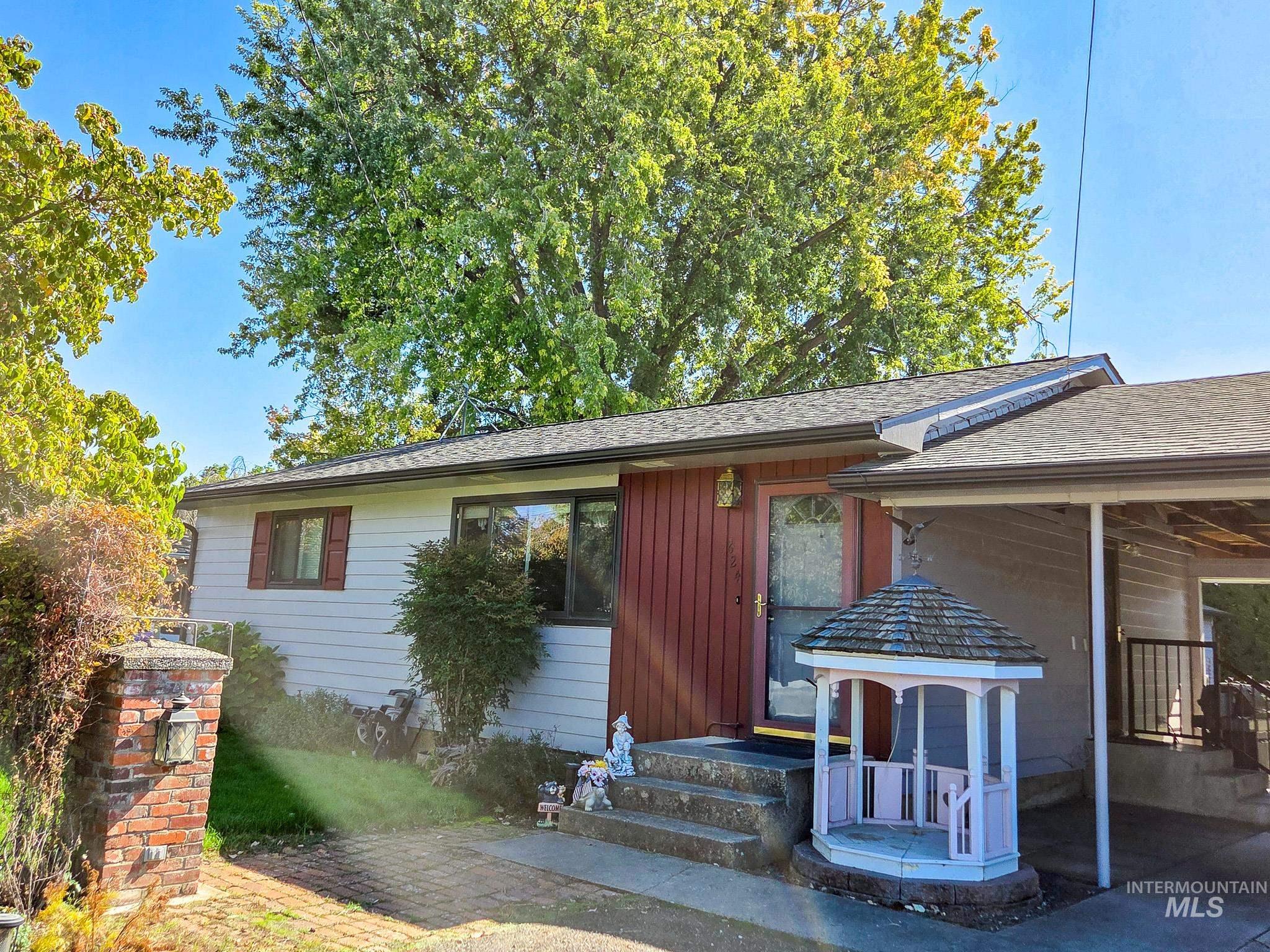 624 Airway Ave Property Photo 39